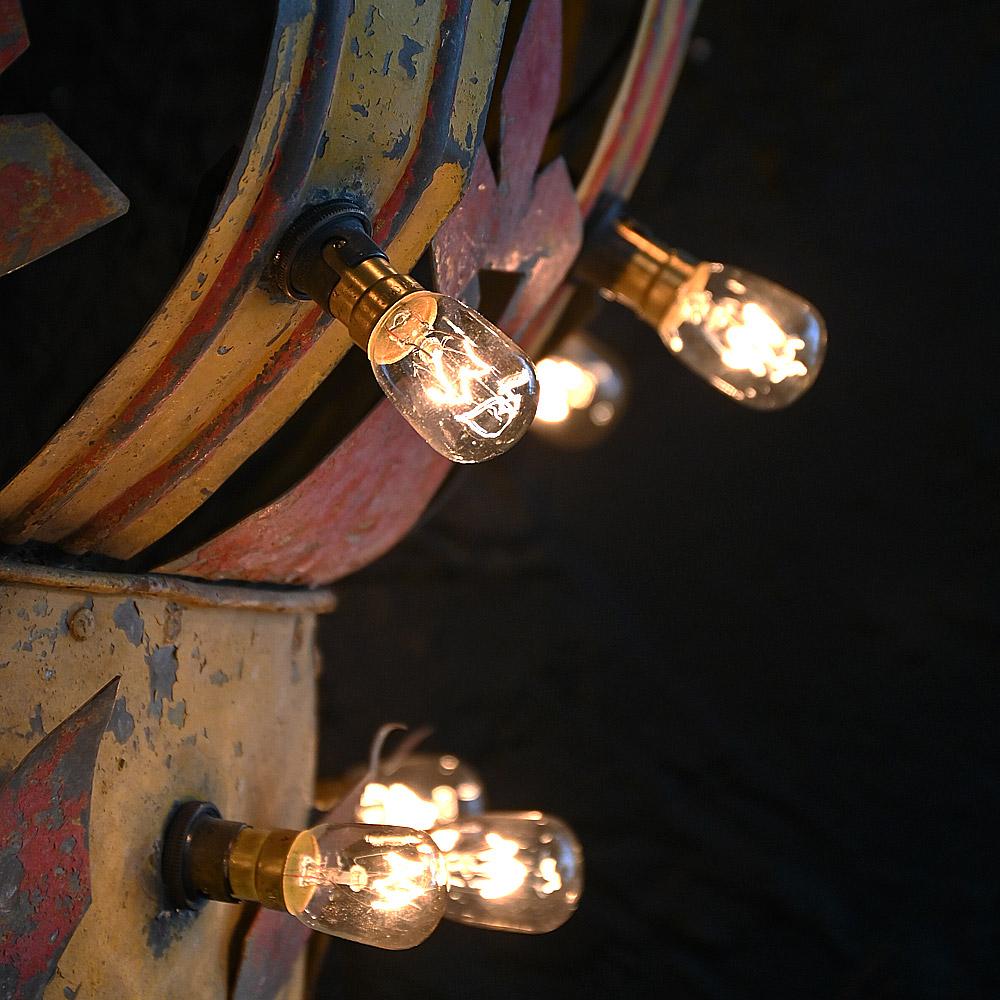 Early 20th Century English Metal Fairground Crown Light  In Fair Condition For Sale In London, GB