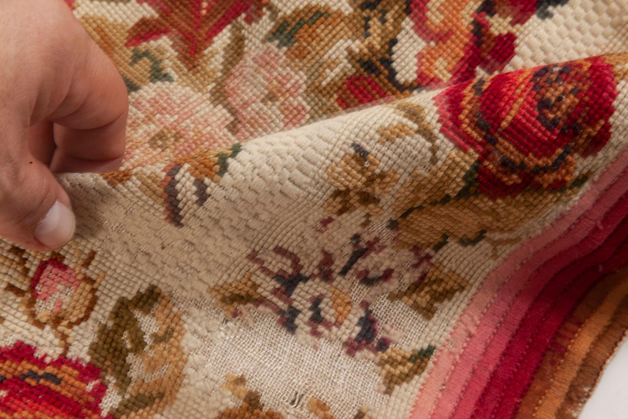 Early 20th century English needlework rug
Size: 2'10