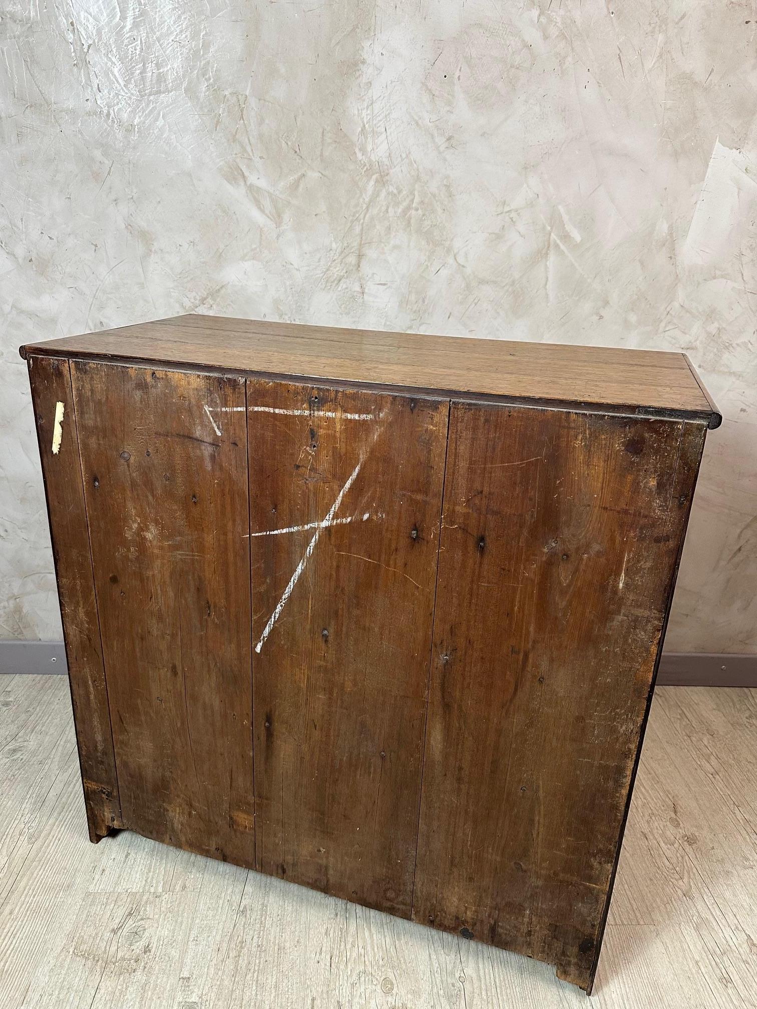 Commode inglese in Oak e ottone dei primi del Novecento, anni '20 in vendita 5
