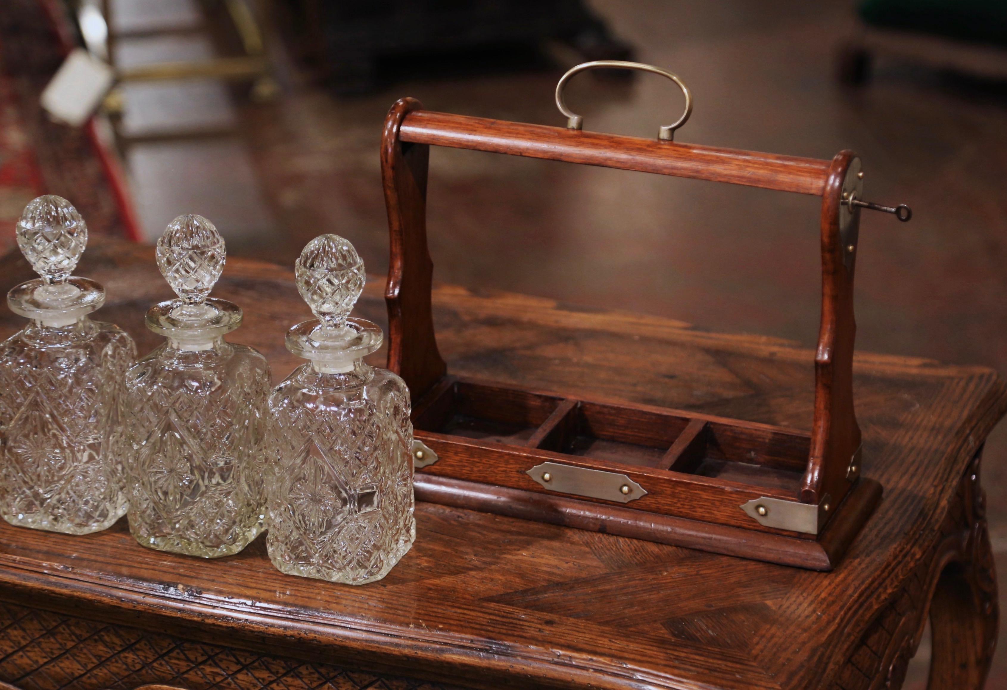 Early 20th Century English Oak and Brass Tantalus with Cut-Glass Decanters 3
