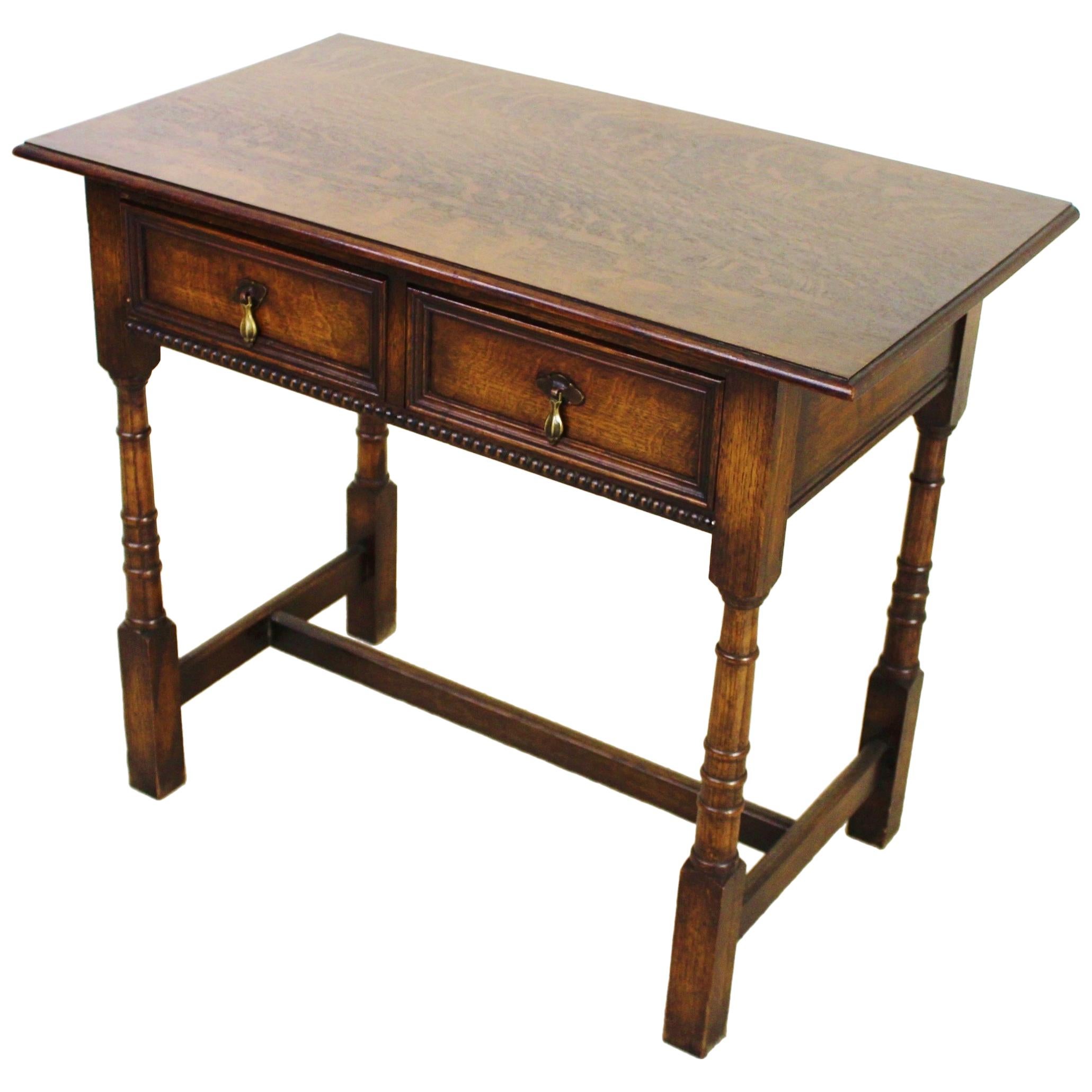 Early 20th Century English Oak Side Table