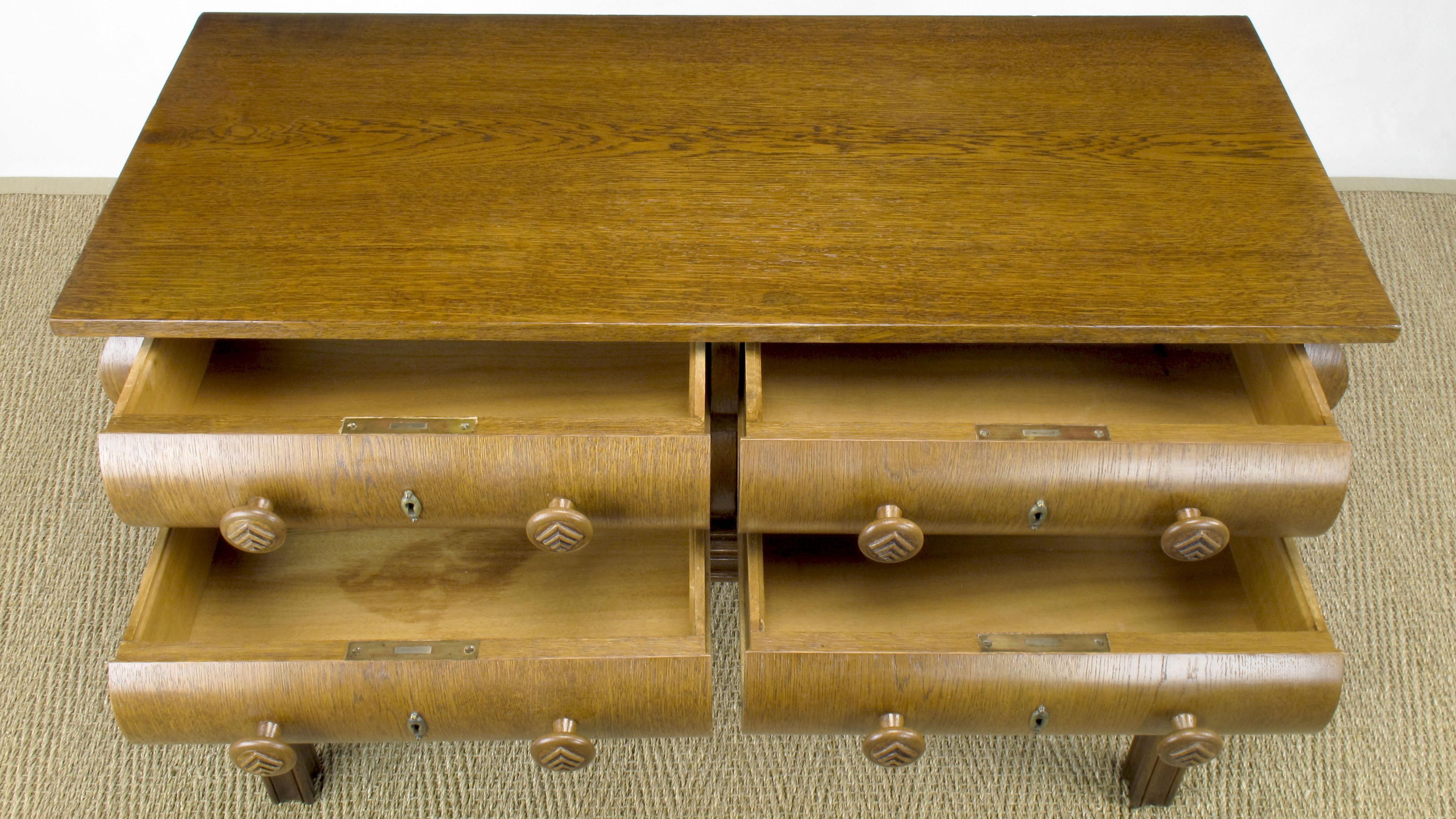 Early 20th Century English Oak Stacked Bullnose Console Table 1