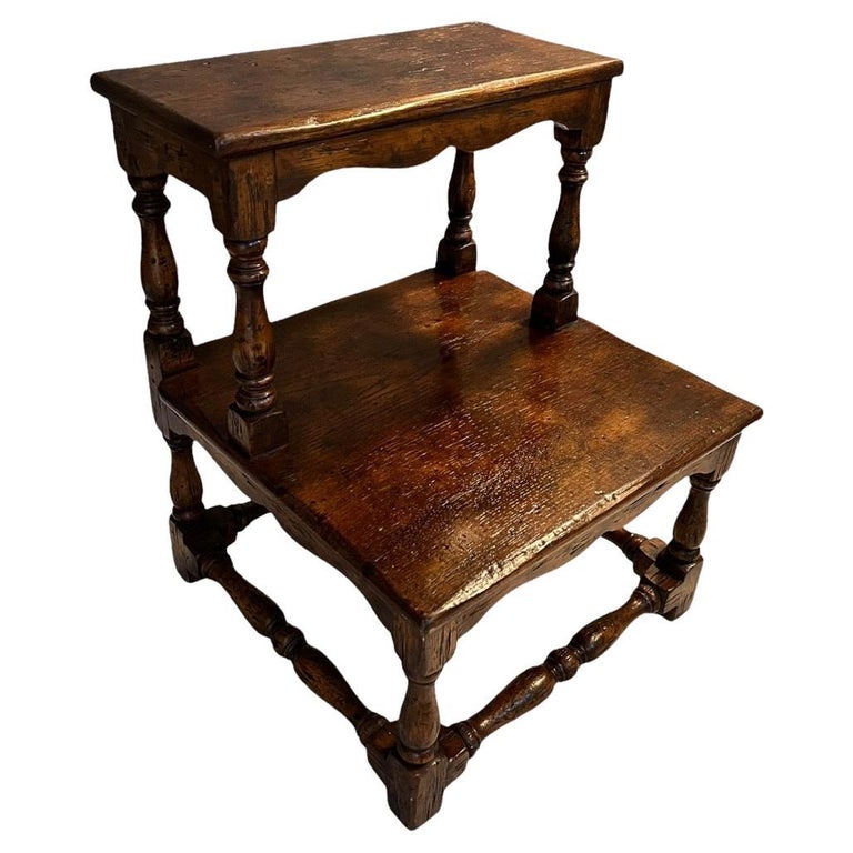 Early 20th Century English Oak Step Stool For Sale at 1stDibs