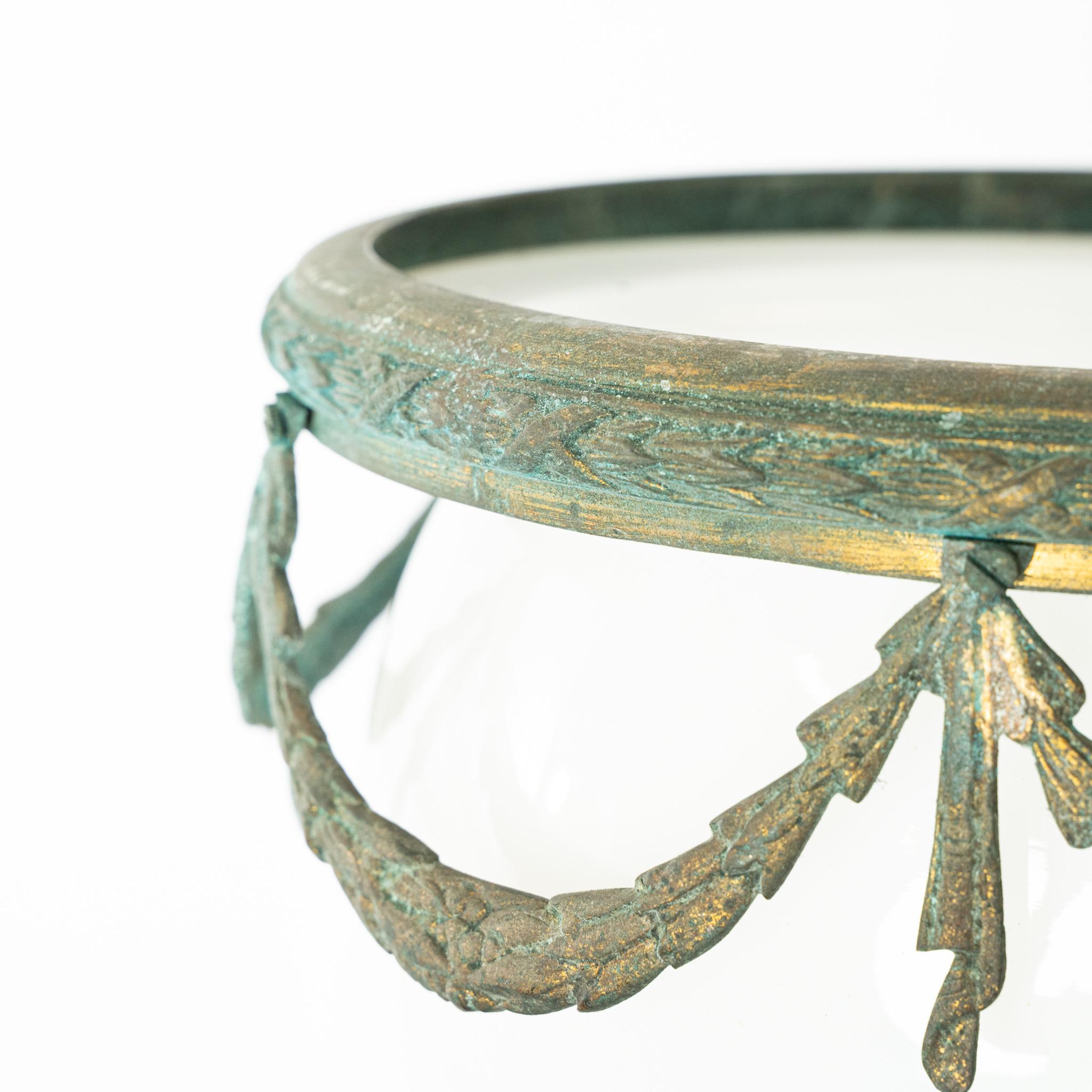 Plafonnier / Lámpara de techo de opalina inglesa de principios del siglo XX en venta 1