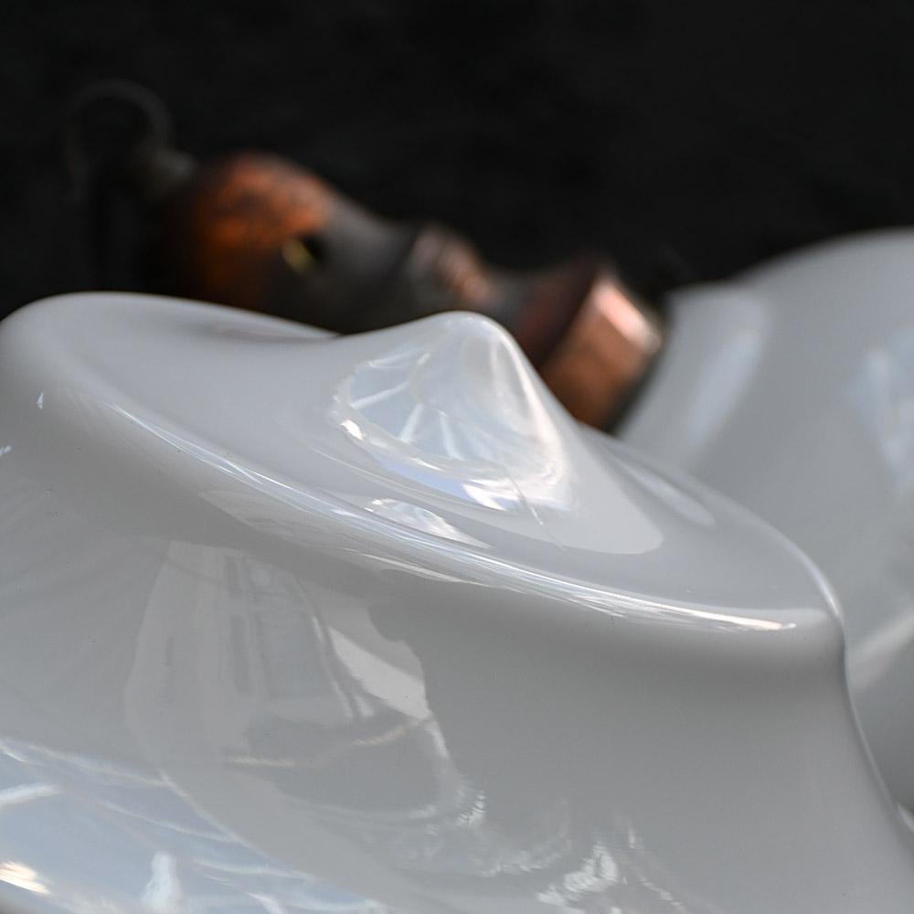 Verre brun Paire de Lights de chapelle en verre opalin anglais du début du 20ème siècle en vente