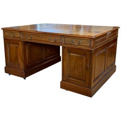 Early 20th Century English Partners Desk