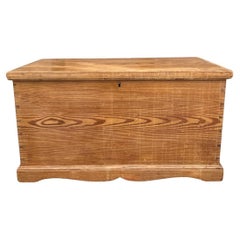 Early 20th Century English Pine Blanket Chest