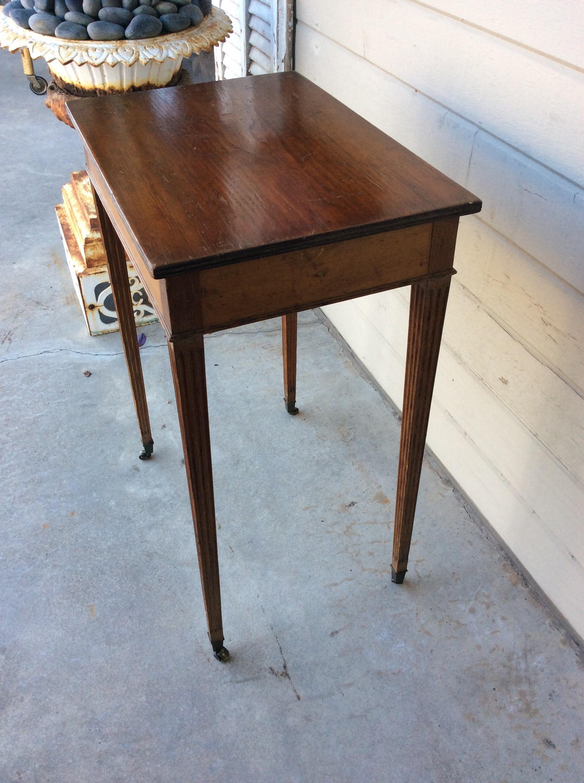 Hand-Crafted Early 20th Century English Pine Side Table For Sale