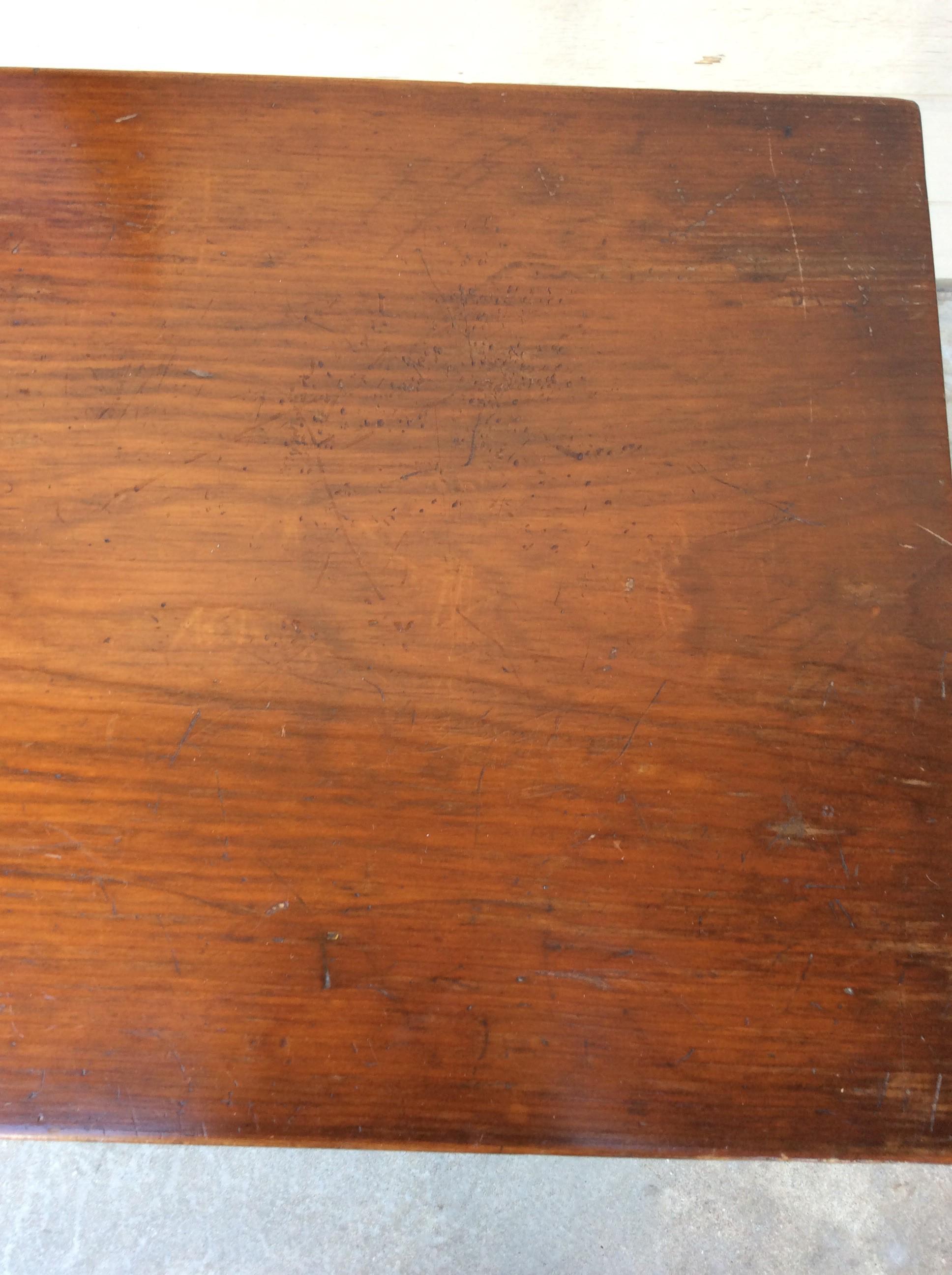 Early 20th Century English Pine Side Table For Sale 2