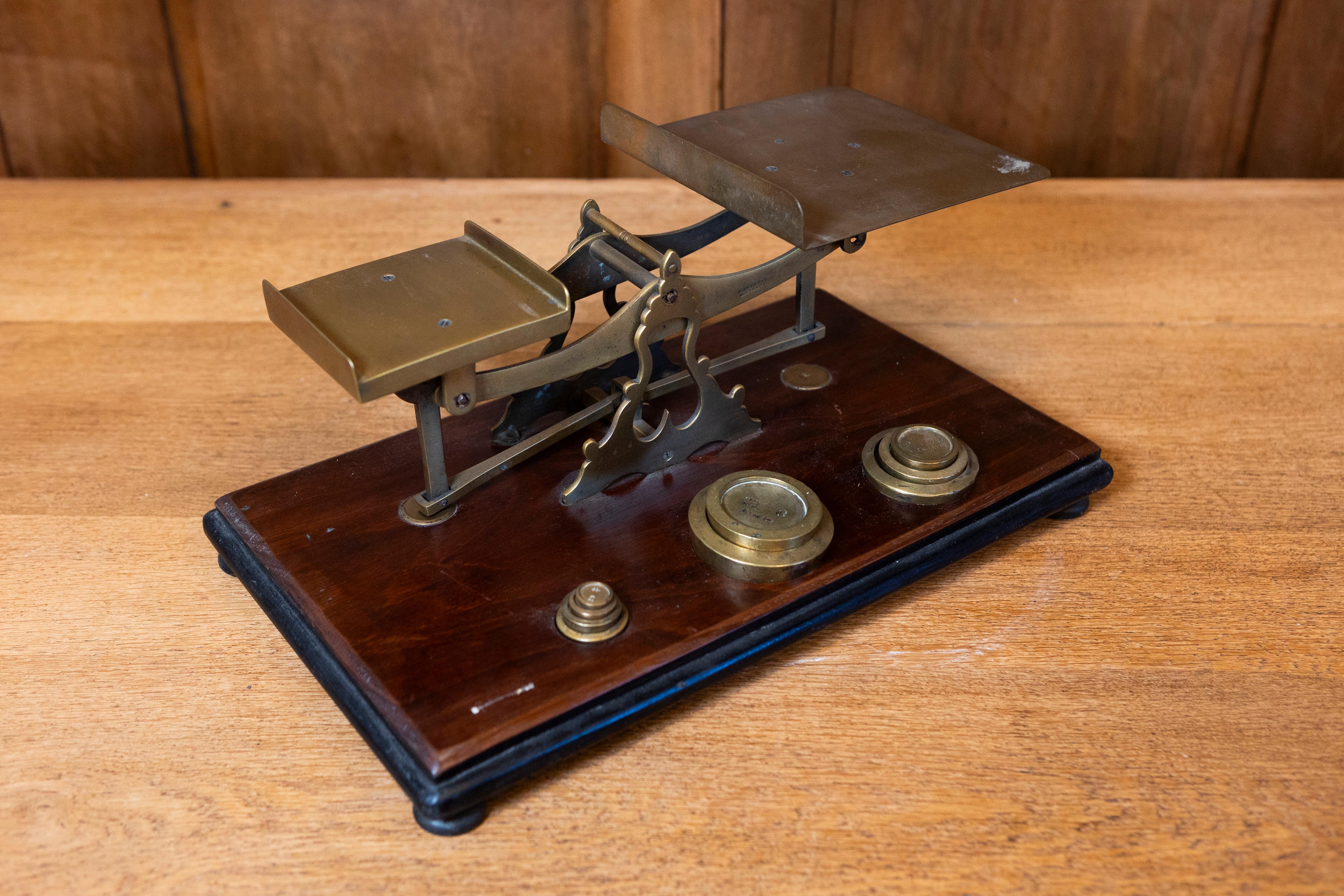 Early 20th Century English Postal Scale 4