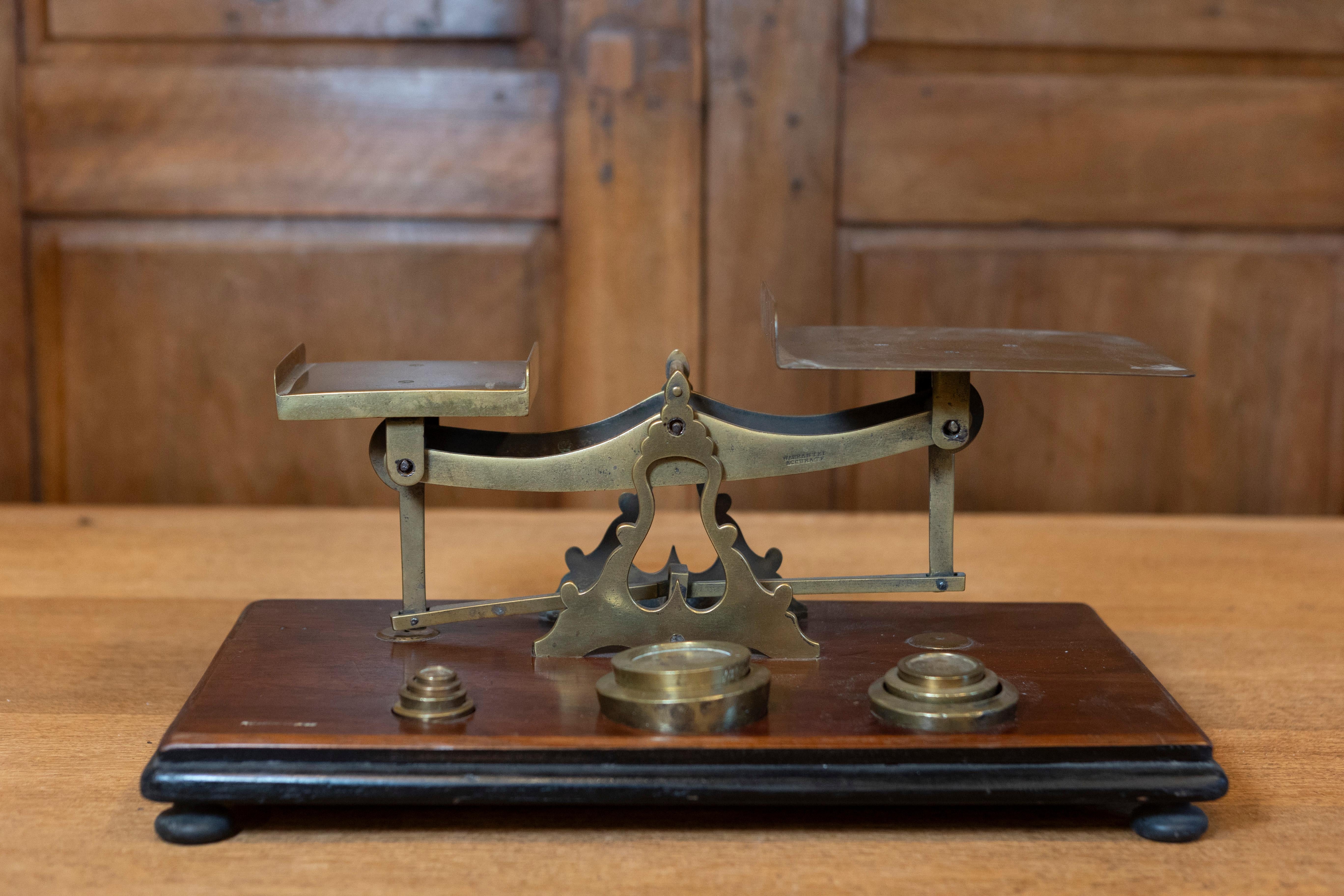 Victorian Early 20th Century English Postal Scale