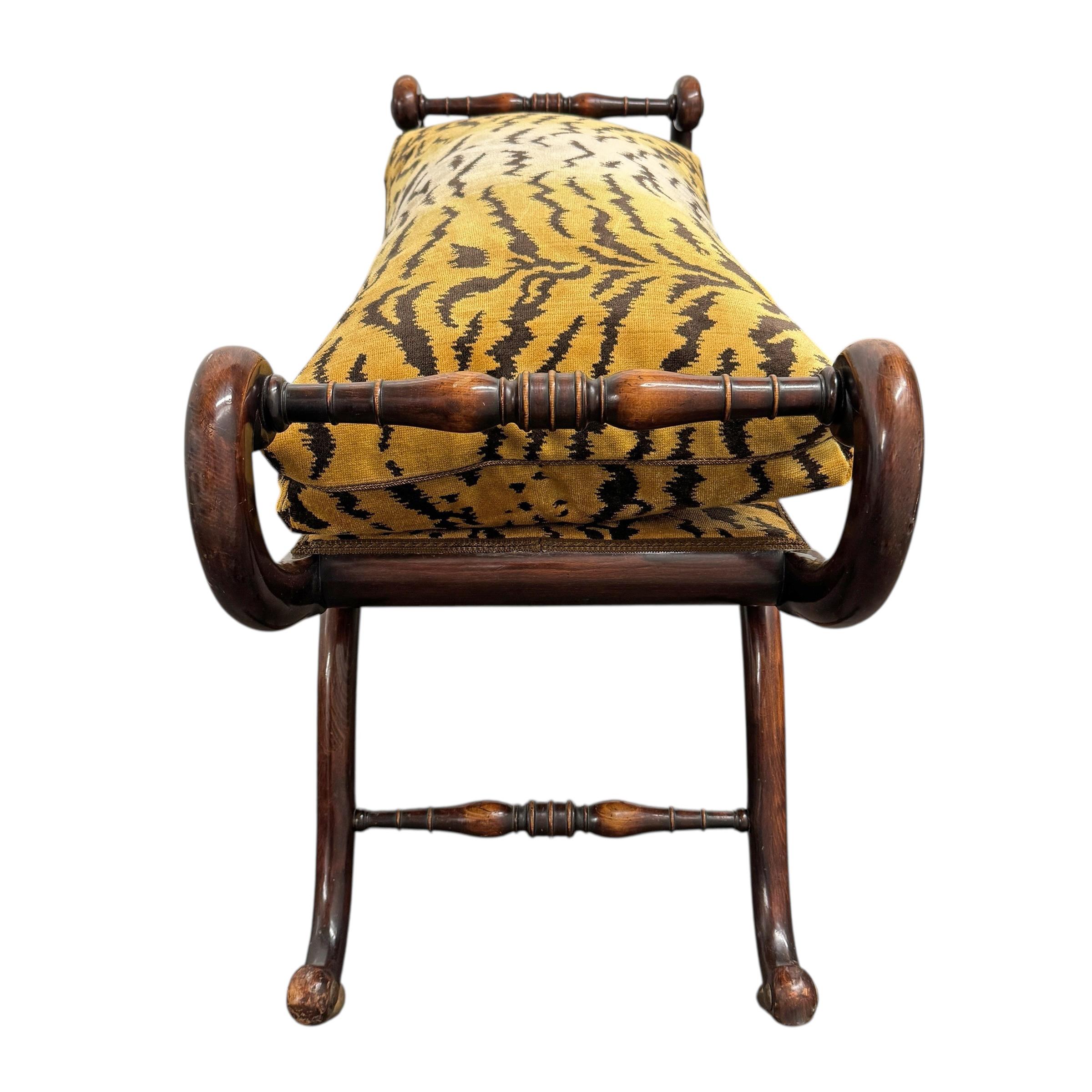 Acero Early 20th Century English Regency-Style Curule Bench in vendita