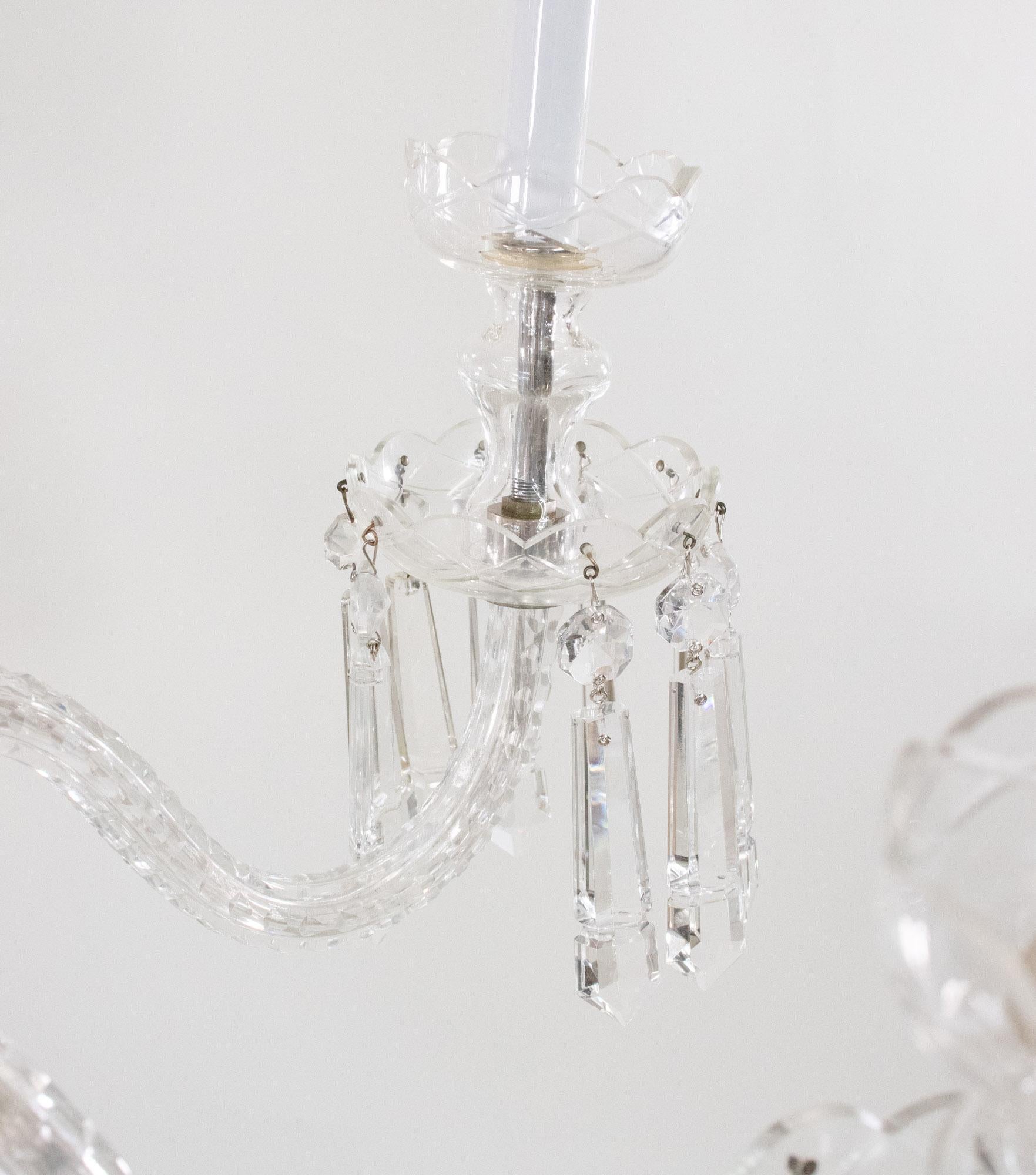 Lampadario di cristallo a cascata in stile Regency inglese dei primi del Novecento in vendita 11