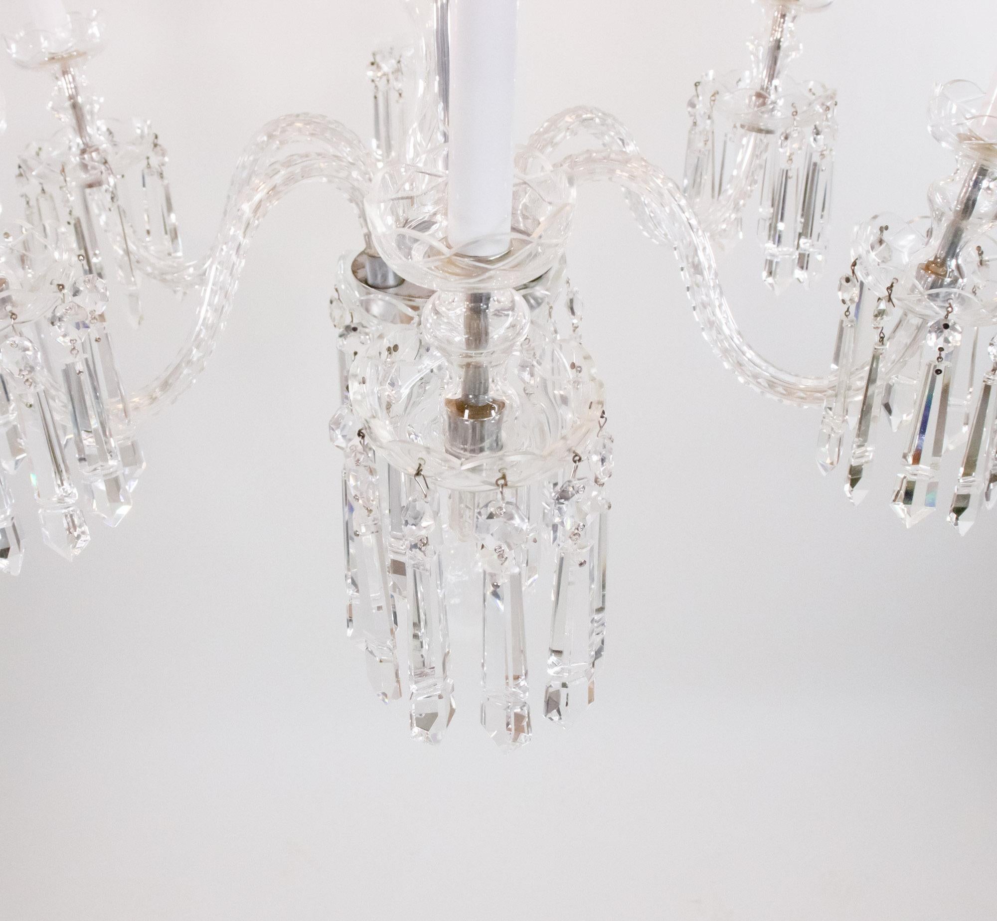 Lampadario di cristallo a cascata in stile Regency inglese dei primi del Novecento in vendita 13