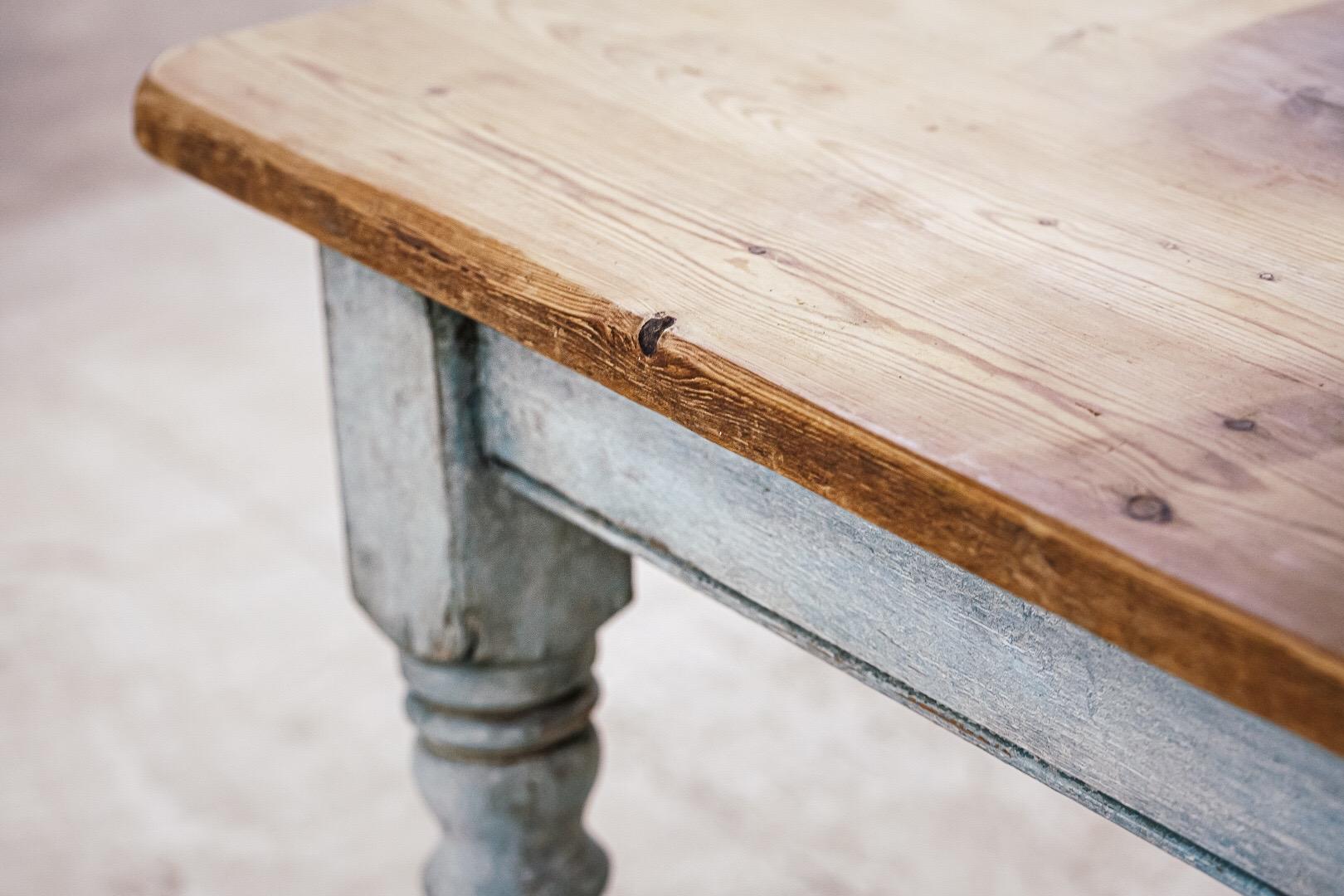 Early 20th Century English Scrub Top Pine Table 7