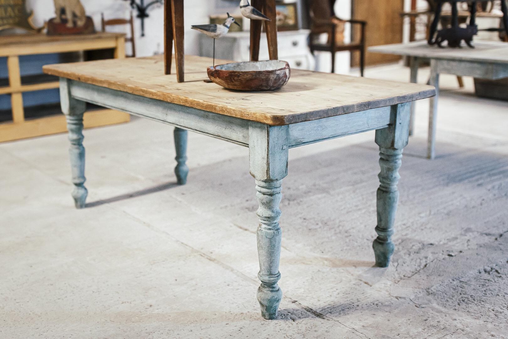 English pine scrub top, painted serving or dining table, lots of wear and patination. England, circa 1900, later painted.
 