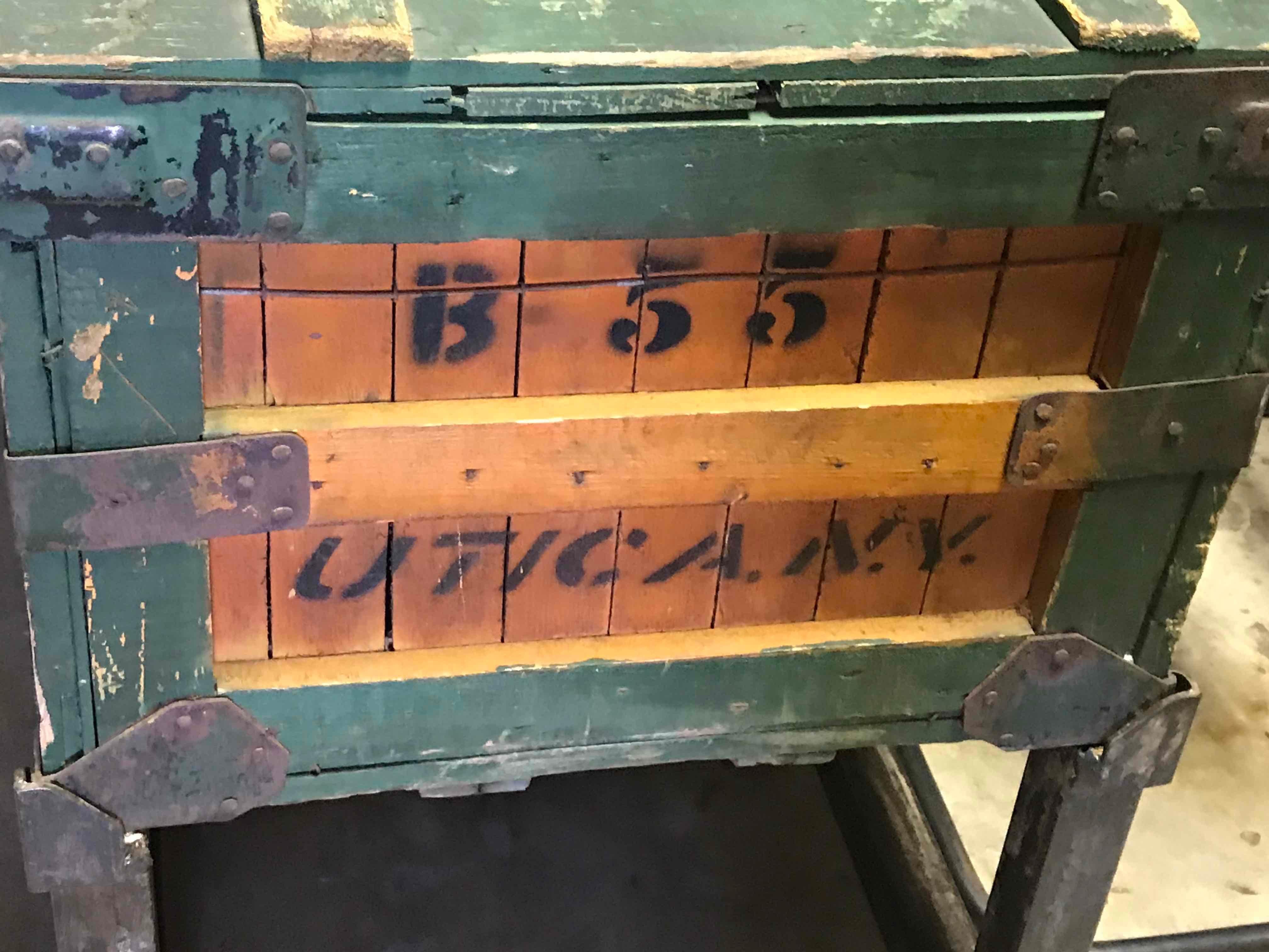 Early 20th Century English Set of Crate Side Table on Steel Bases In Good Condition In Los Angeles, CA