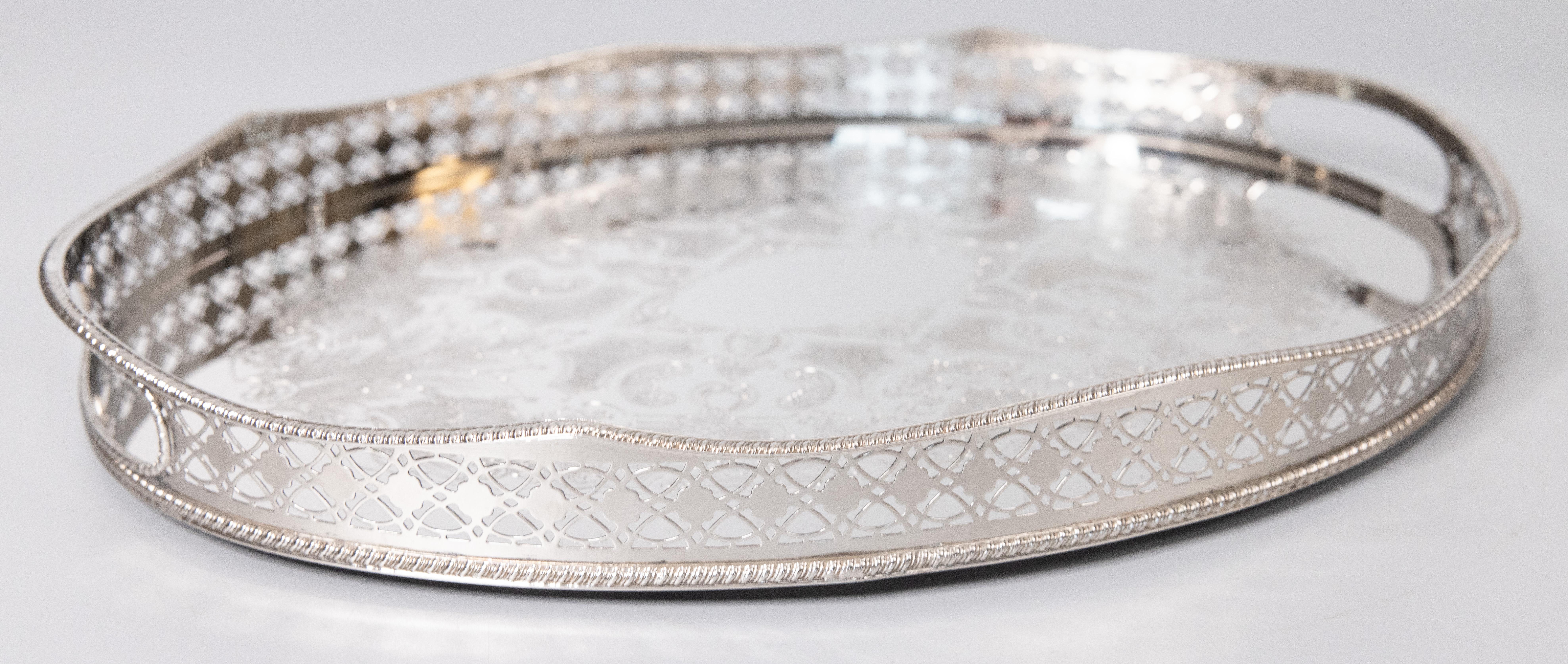 Early 20th Century English Silver Plate Footed Gallery Tray In Good Condition In Pearland, TX