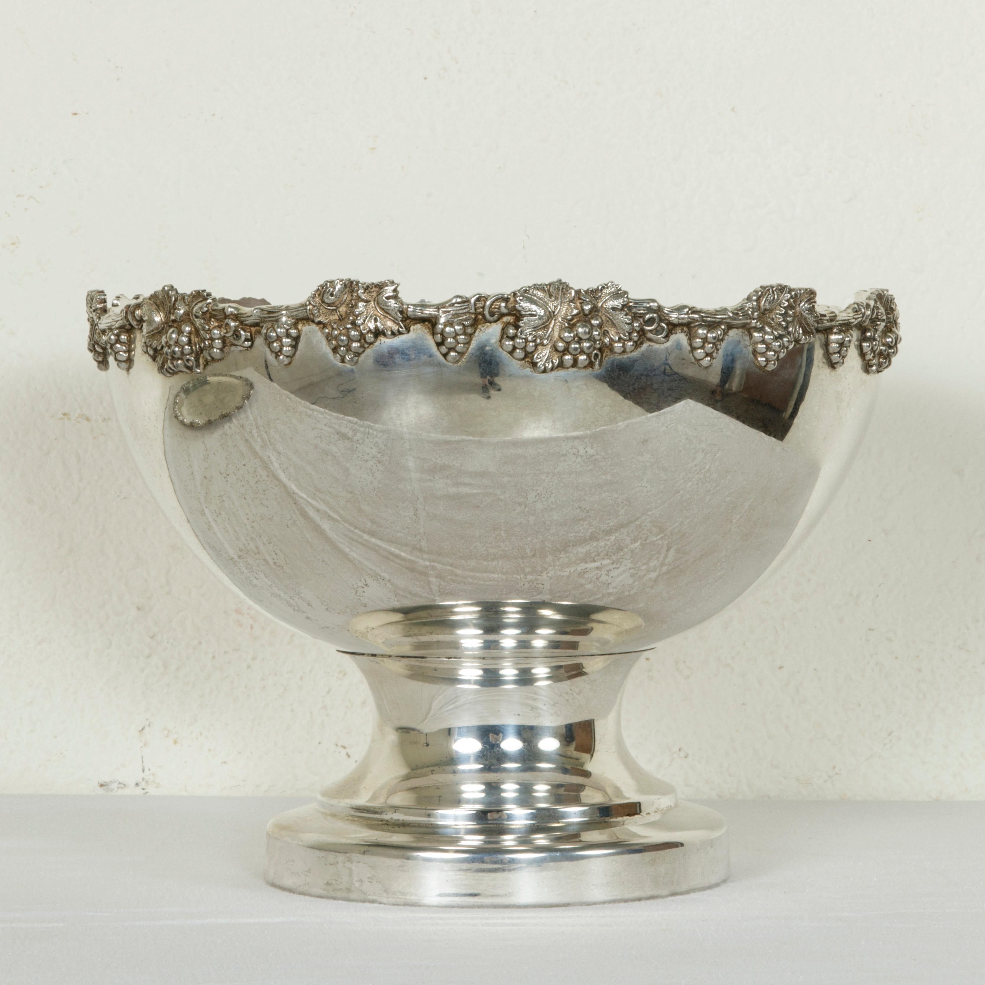 Early 20th Century English Silver Plate Hotel Champagne Bucket with Tray 1