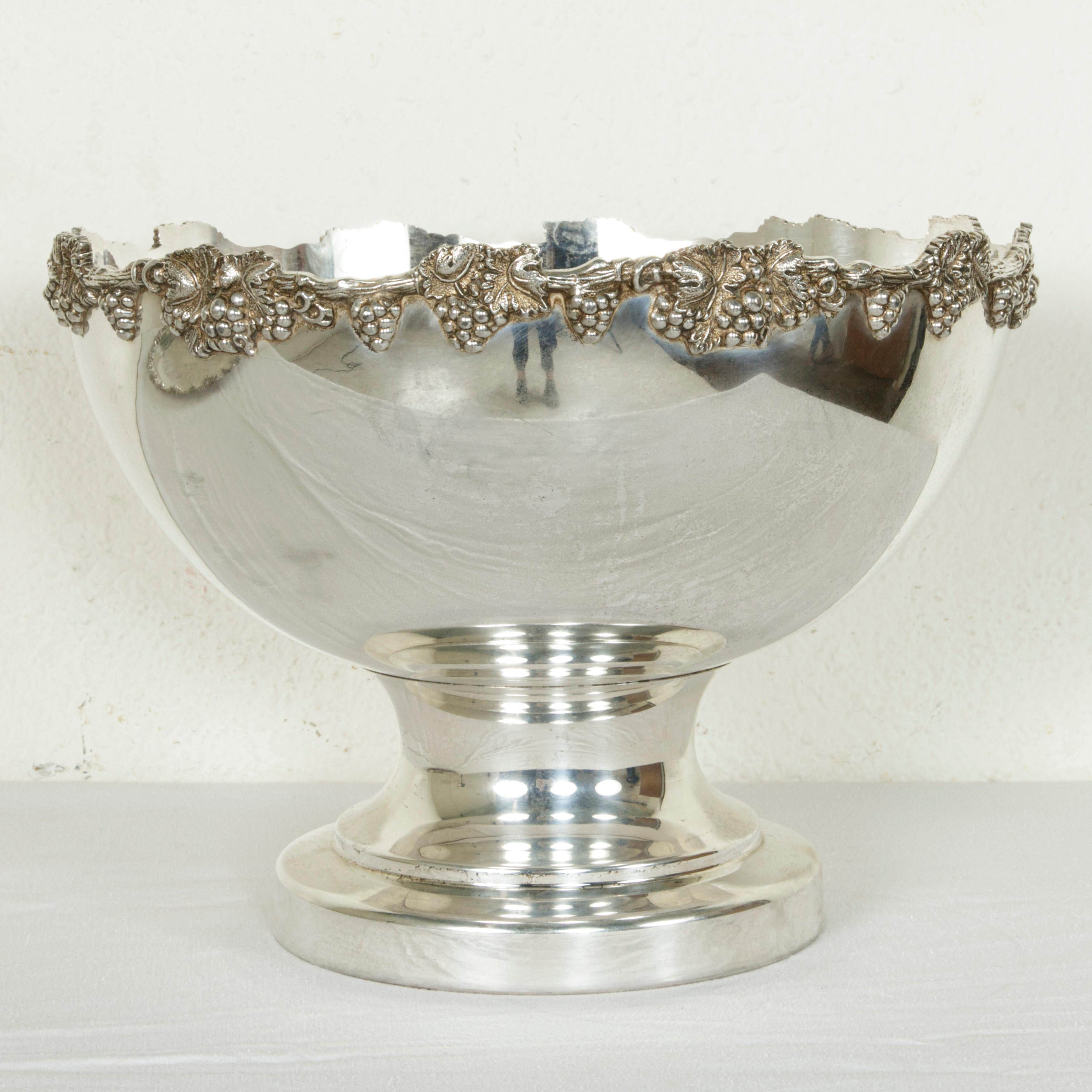 Early 20th Century English Silver Plate Hotel Champagne Bucket with Tray 4