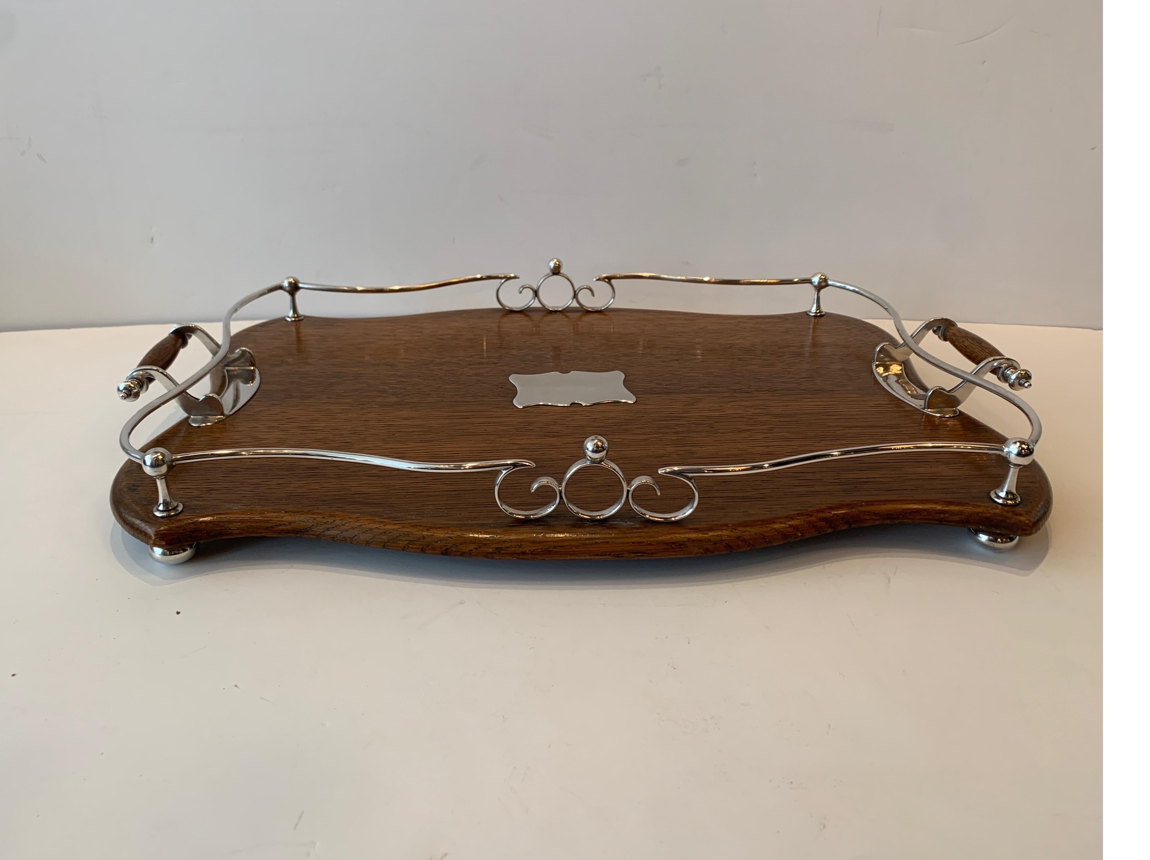 Early 20th Century English Silver-Plate & Solid Oak Gallery Handled Serving Tray In Good Condition For Sale In Lambertville, NJ
