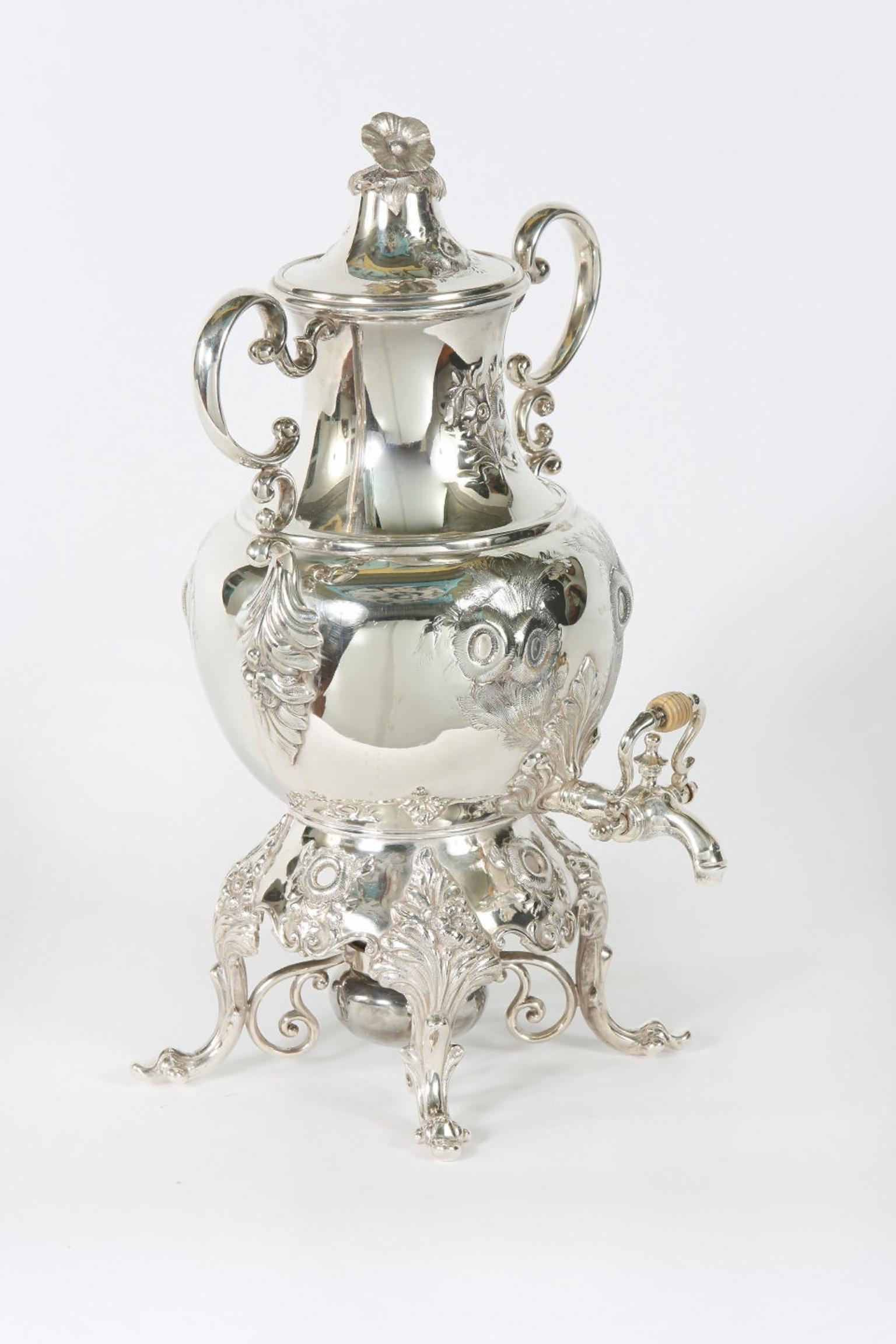 Early 20th Century English Silver Plated Samovar  4
