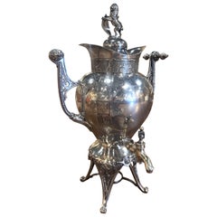 Early 20th Century English Silver-Plated Samovar with Lion Finial