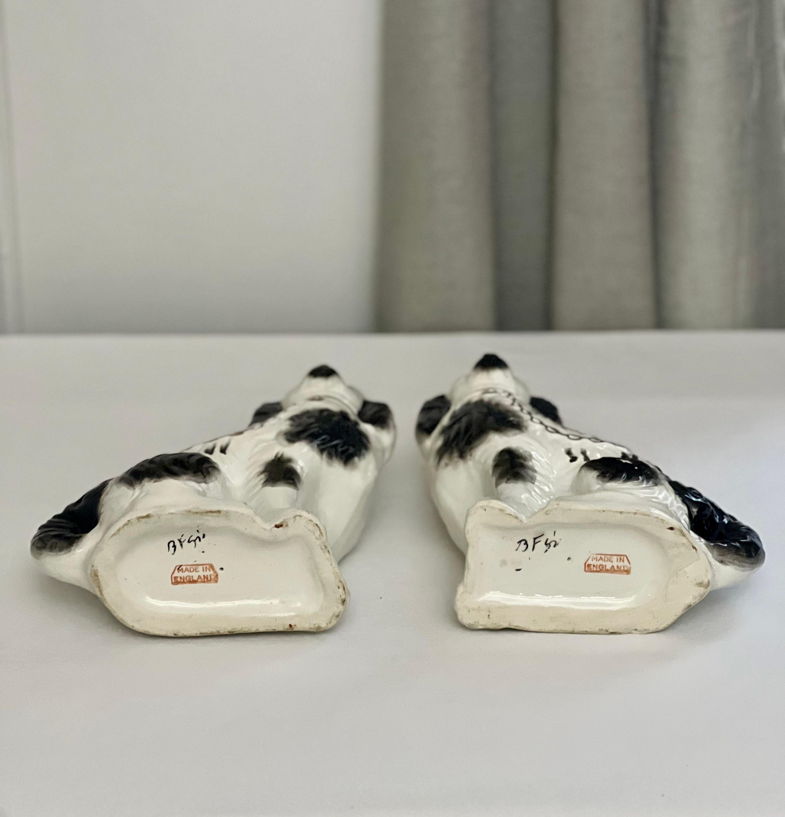Early 20th Century English Staffordshire Spaniel Dog Figurines, Pair 5