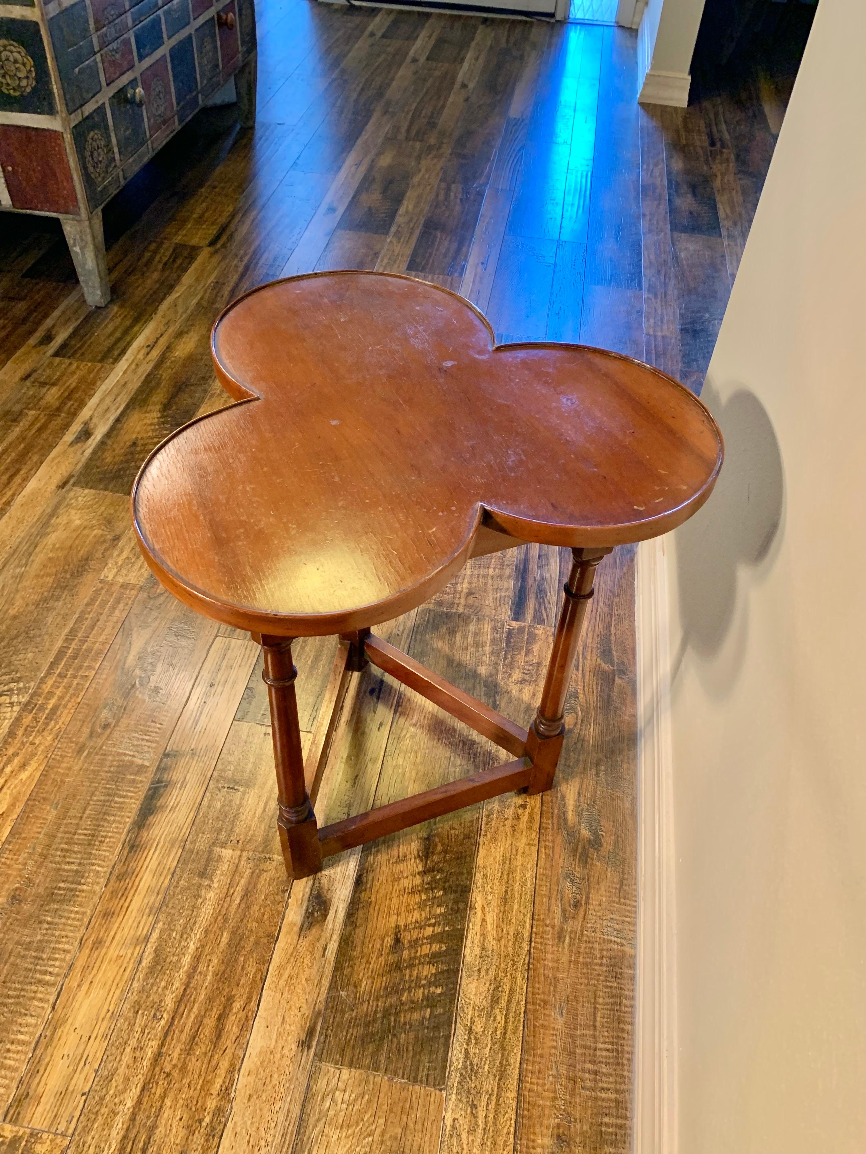 Early 20th Century English Walnut Cricket Clover Side Table 8