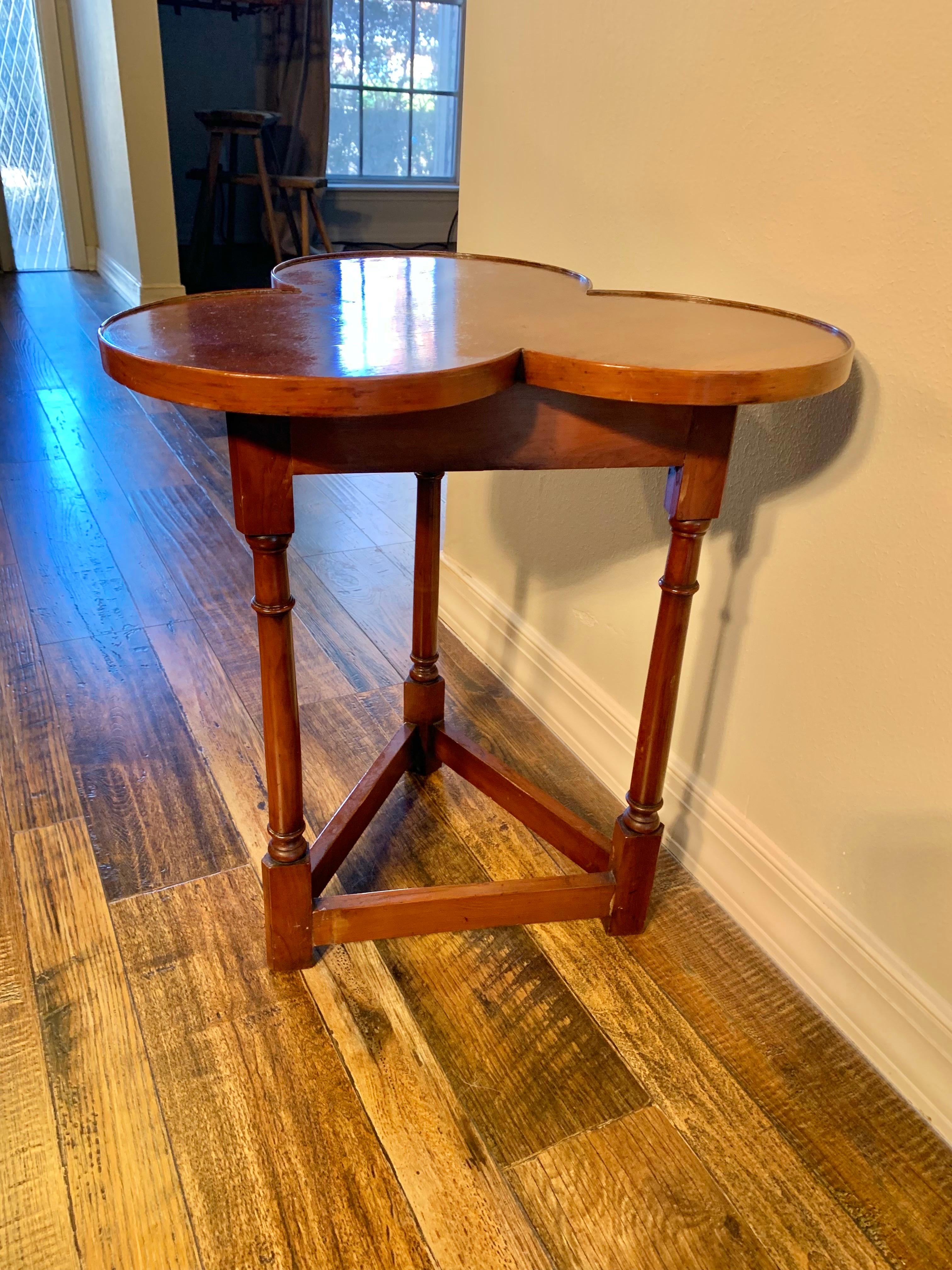 Early 20th Century English Walnut Cricket Clover Side Table 5
