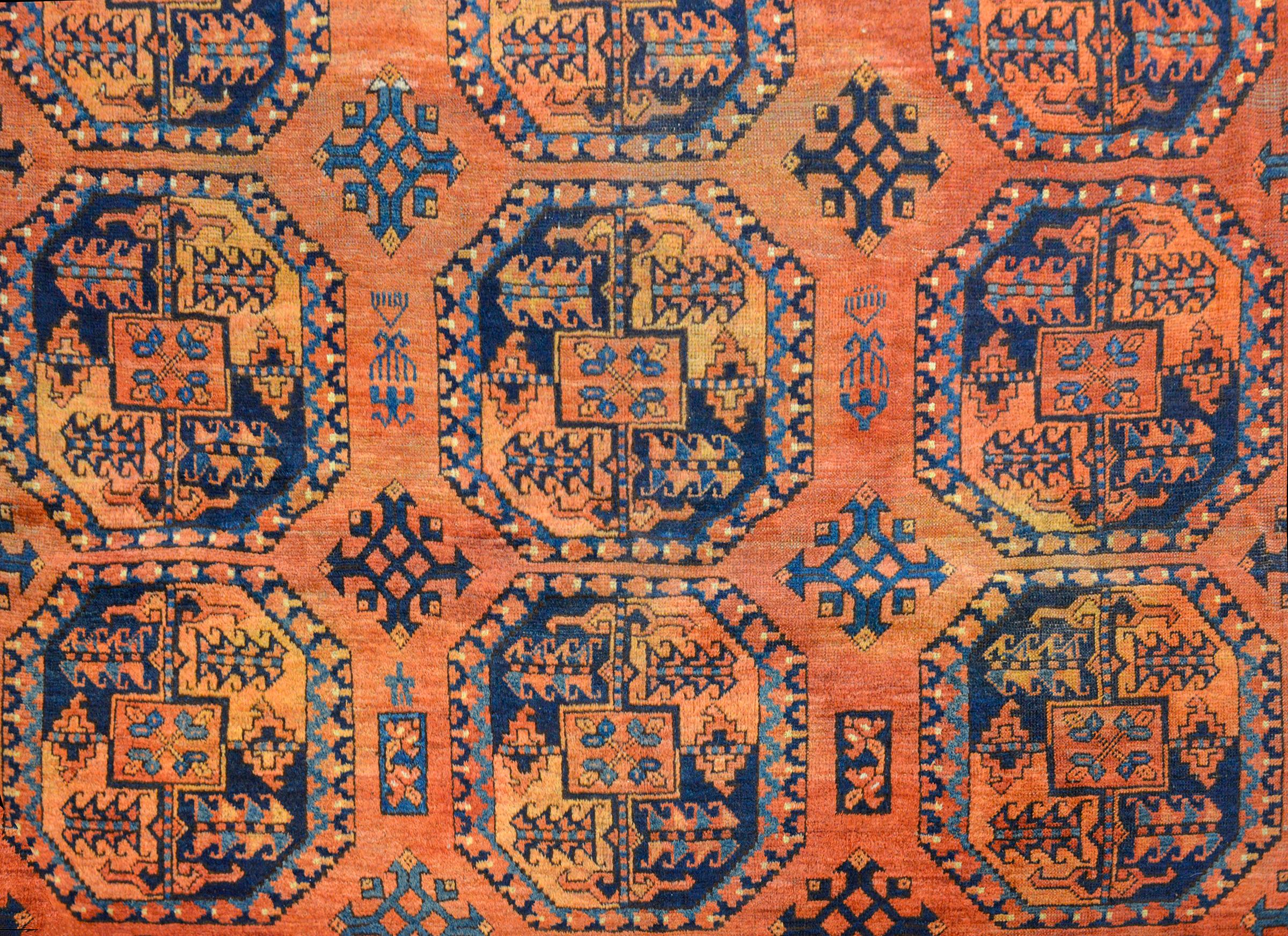 Early 20th Century Ersari Rug In Good Condition For Sale In Chicago, IL
