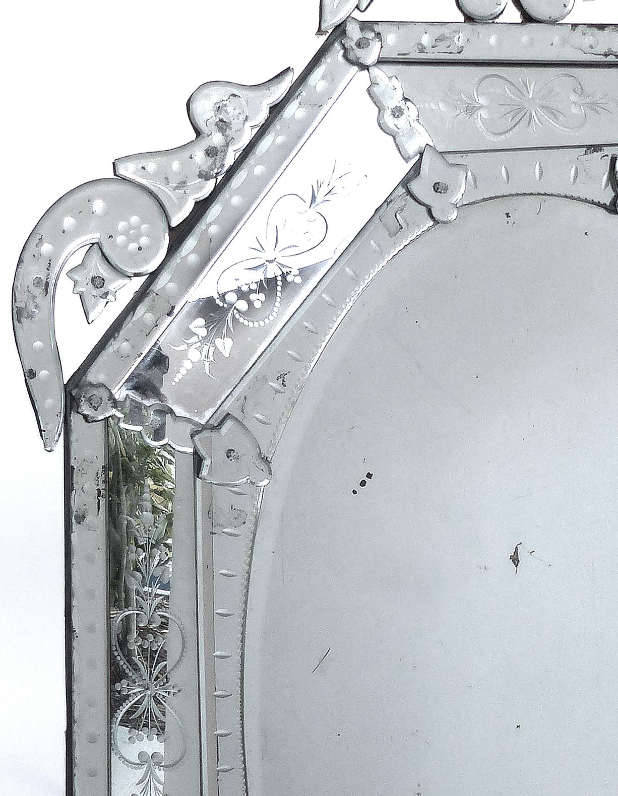 Monumental Venetian Mirror, Early 20th Century Etched and Beveled Details In Good Condition For Sale In Miami, FL