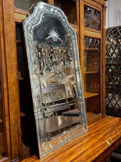 Early 20th Century Etched Ventian Glass Chandelier