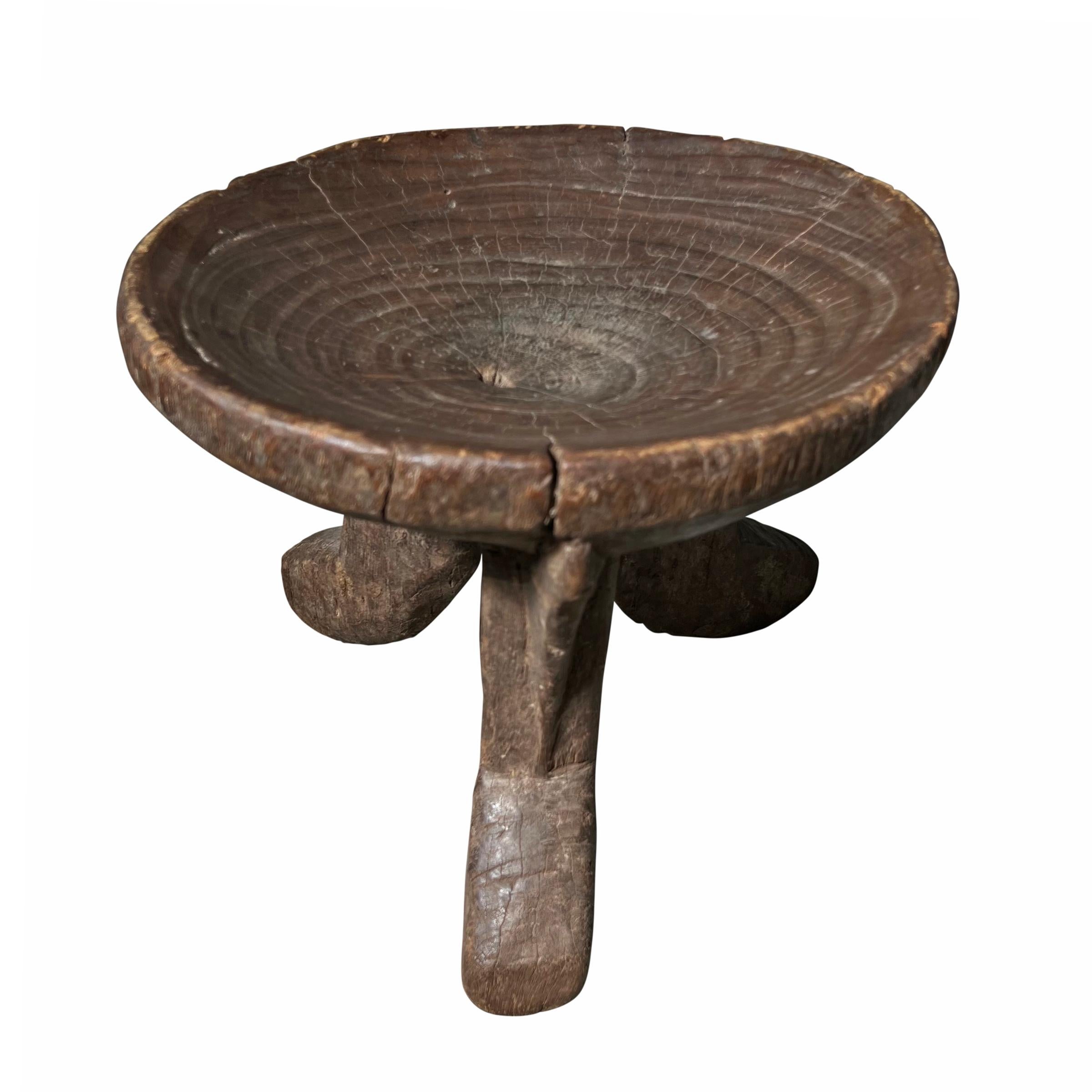 Hand-Carved Early 20th Century Ethiopian 3-Legged Stool For Sale