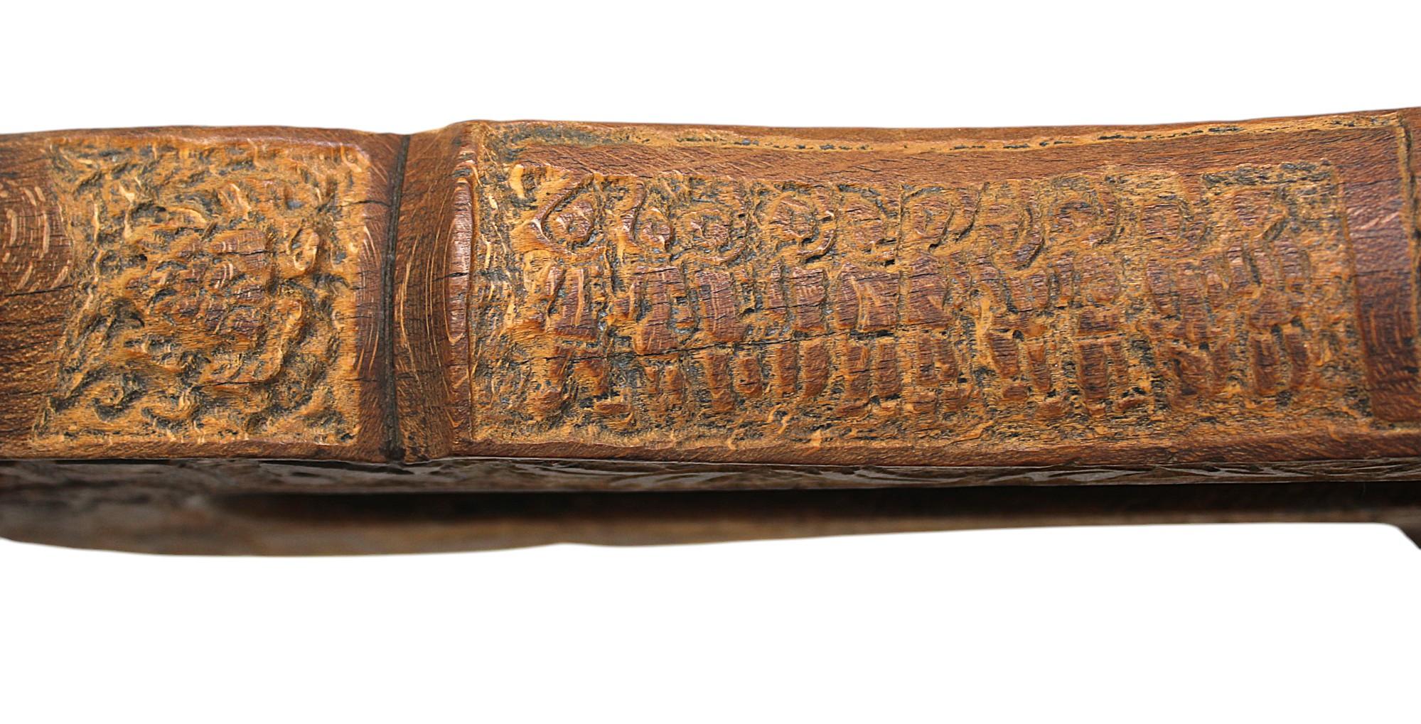 Early 20th Century European Hand-Carved Wooden Grogger For Sale 1