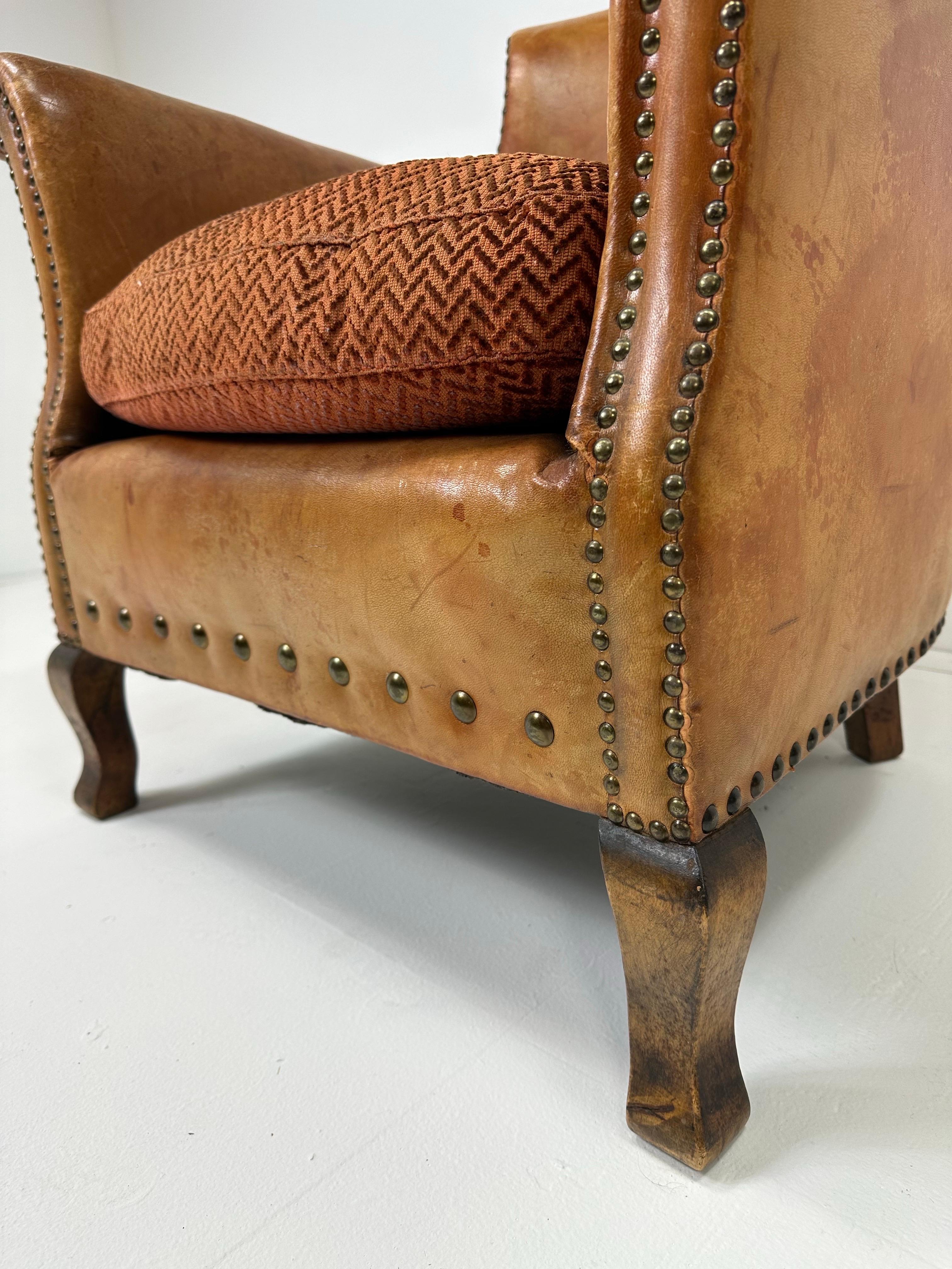 Pelle Sedia da salotto in pelle europea dei primi del Novecento in vendita