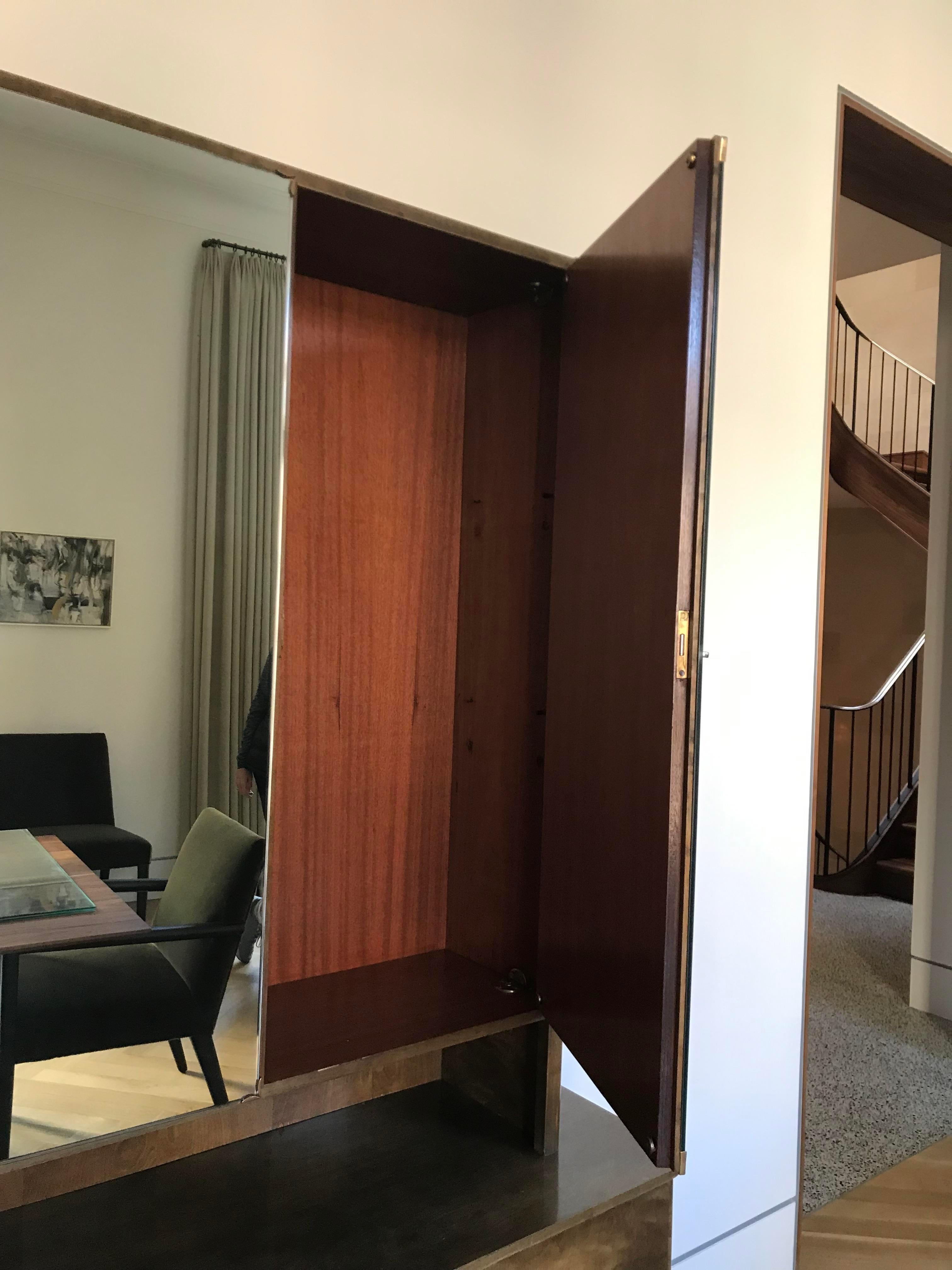 Mueble Bar Deco Europeo con Espejo de Principios del Siglo XX mediados del siglo XX