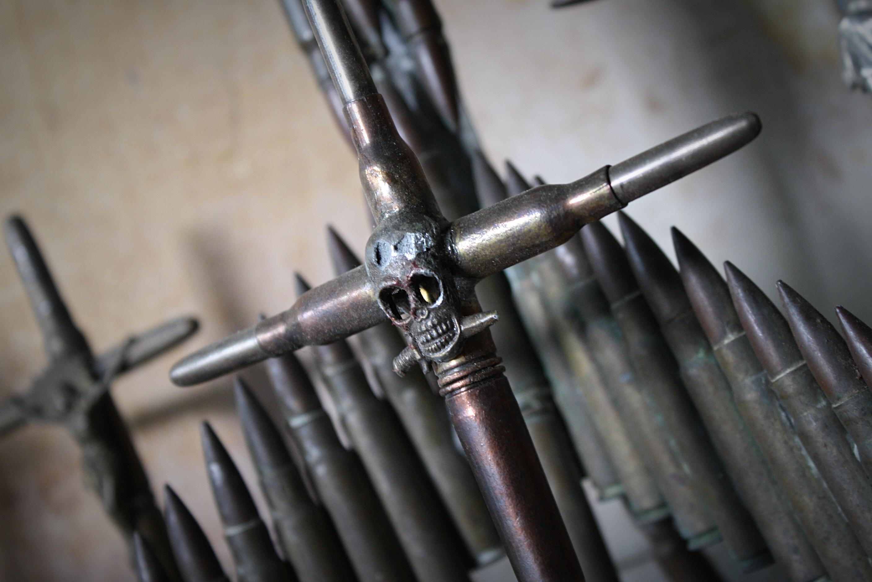 Early 20th Century European Trench Folk Art Bullets Crucifix Macabre War In Good Condition In Lowestoft, GB