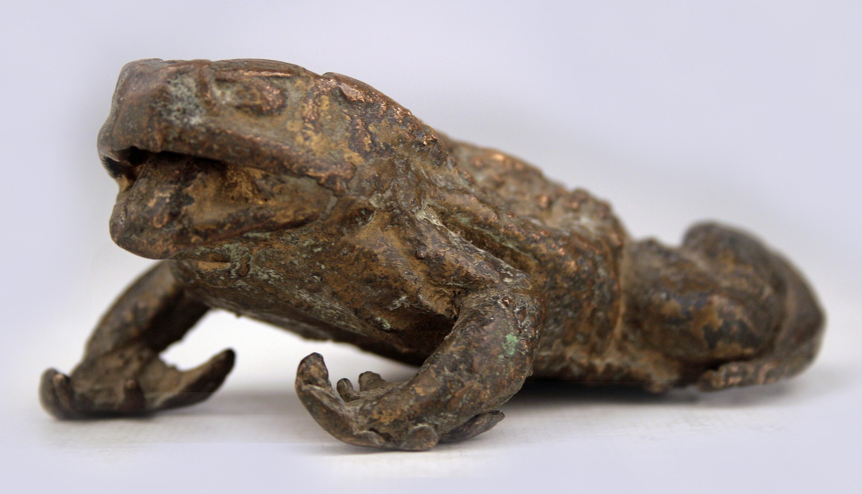 Early 20th century Expressionist Giacometti-like patinated bronze toad sculpture

By: Diego Giacometti (in the style of)
Material: bronze
Technique: cast, patinated
Date: early 20th century
Style: Expressionism
Place of origin: France

This