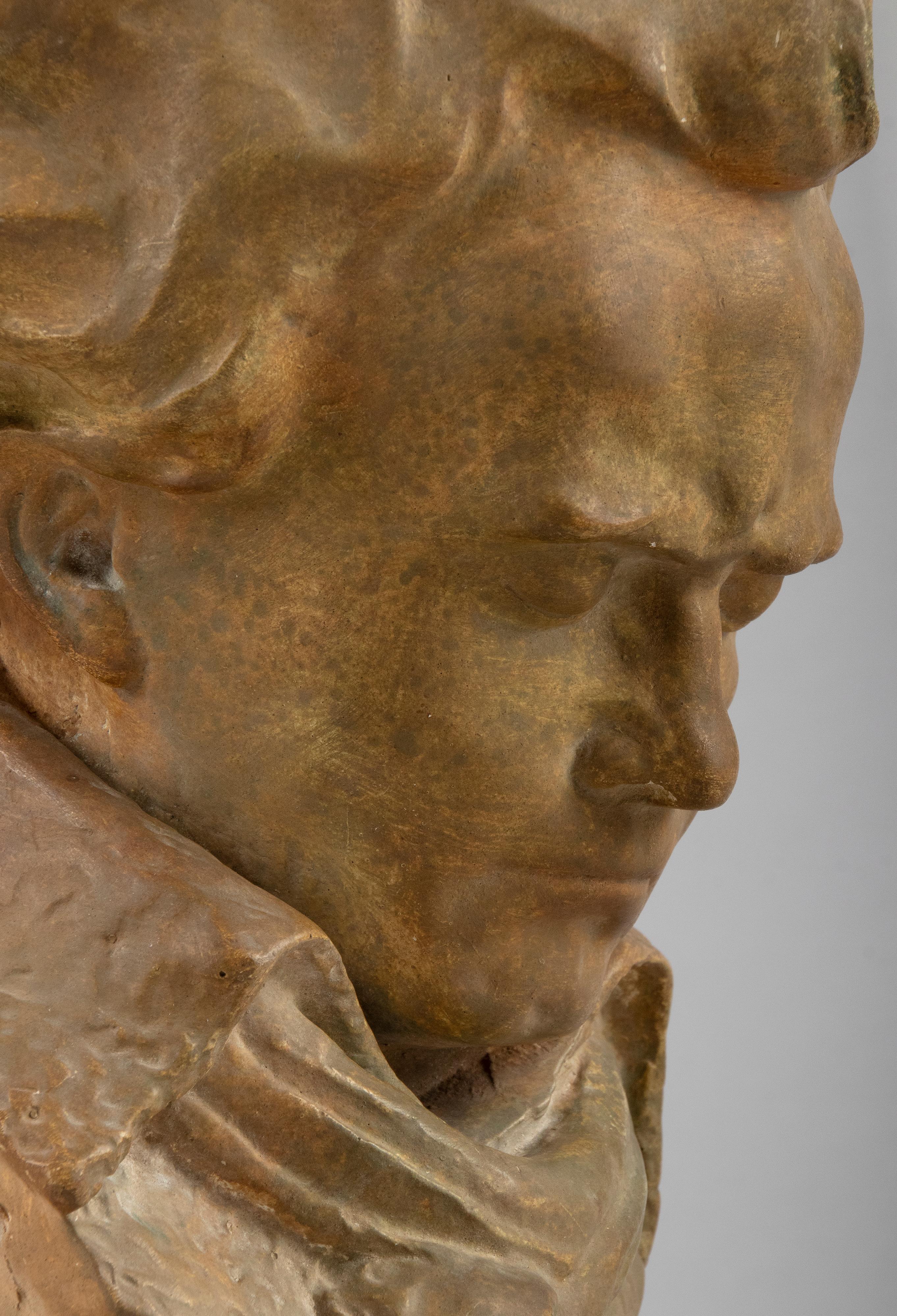 Early 20th Century Expressive Bust of Beethoven Made of Patinated Plaster In Good Condition In Casteren, Noord-Brabant