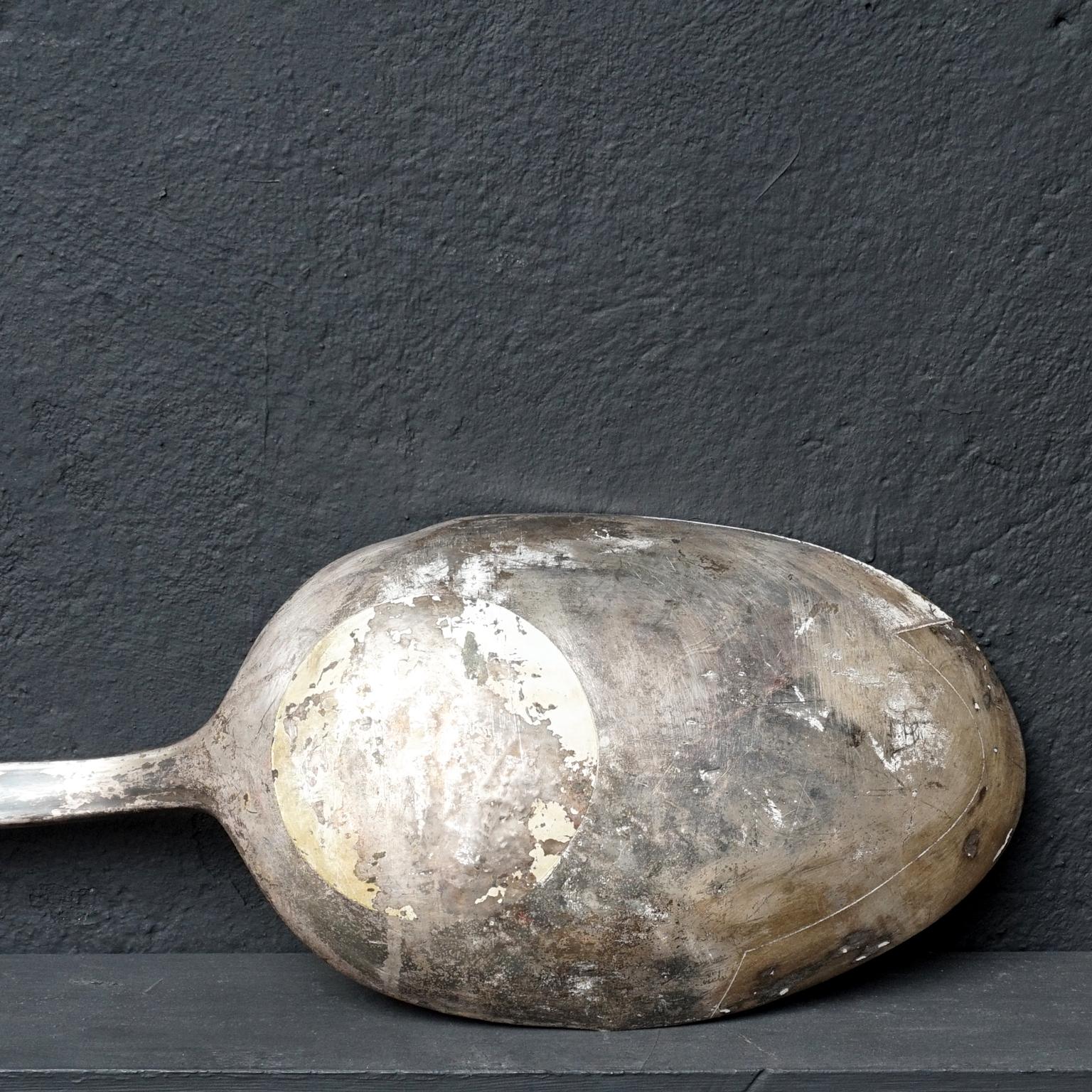 Early 20th Century Extra Large Belgium Plated Silver Advertising Spoon Sign In Good Condition For Sale In Haarlem, NL