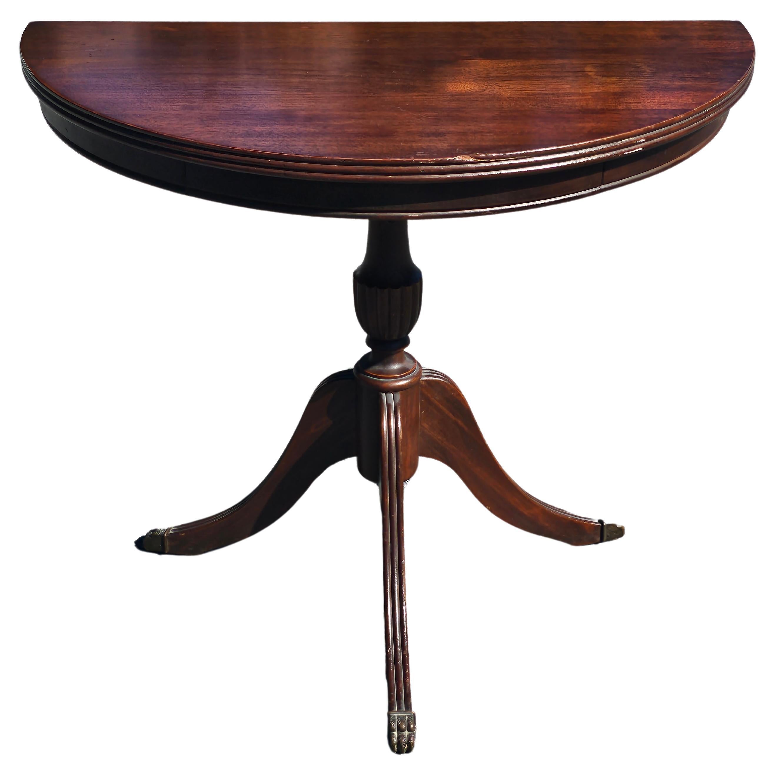 Woodwork Early 20th Century Federal Mahogany Pedestal Trifid Demilune Table For Sale