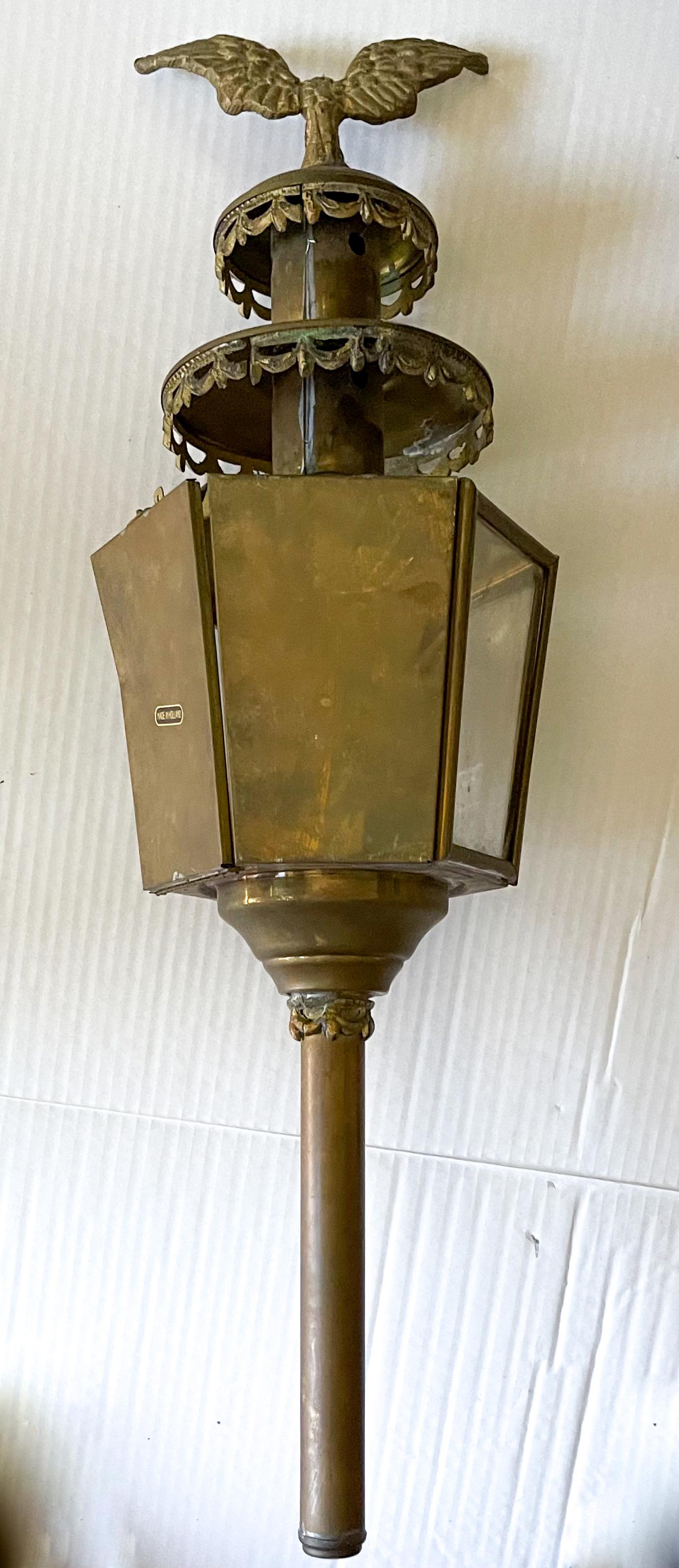 Early 20th Century Federal Style Continental Brass Lanterns, Pair For Sale 1