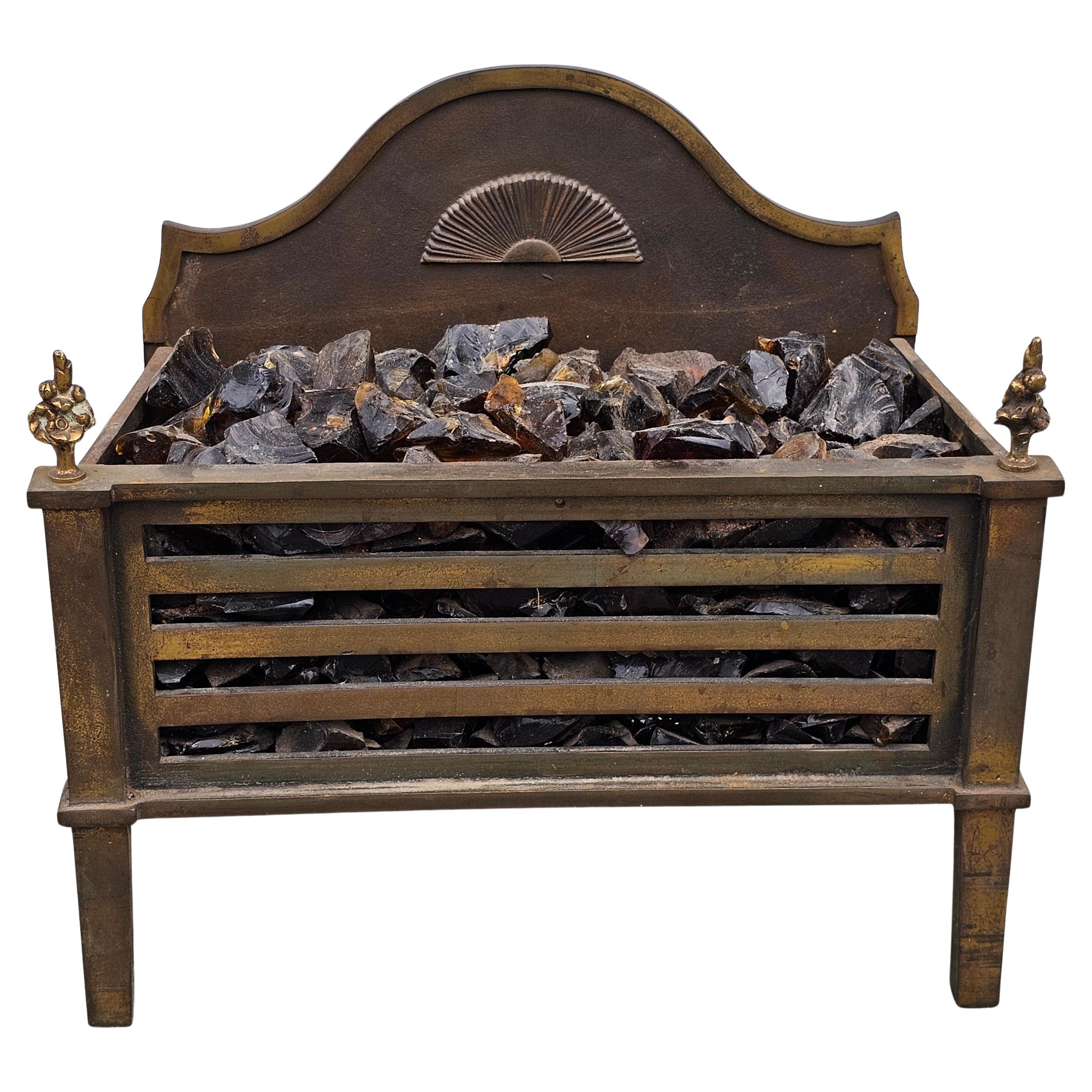 Garniture de cheminée en fer et laiton du début du 20e siècle de style Feder en vente