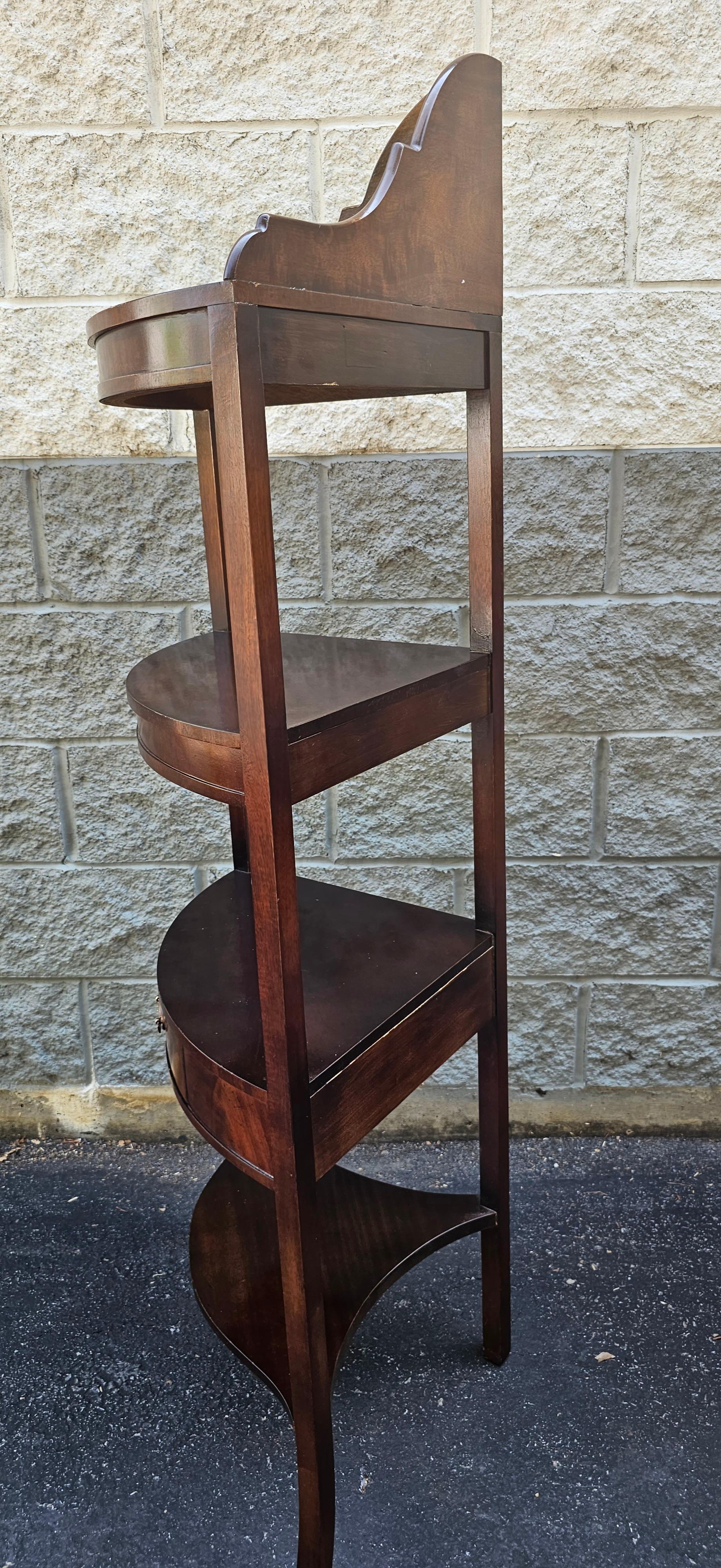 Early 20th Century Federal Style Mahogany Corner Etagere with Drawer In Good Condition For Sale In Germantown, MD