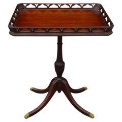 Early 20th Century Federal Style Mahogany Pedestal Pierced Gallery Tray Table