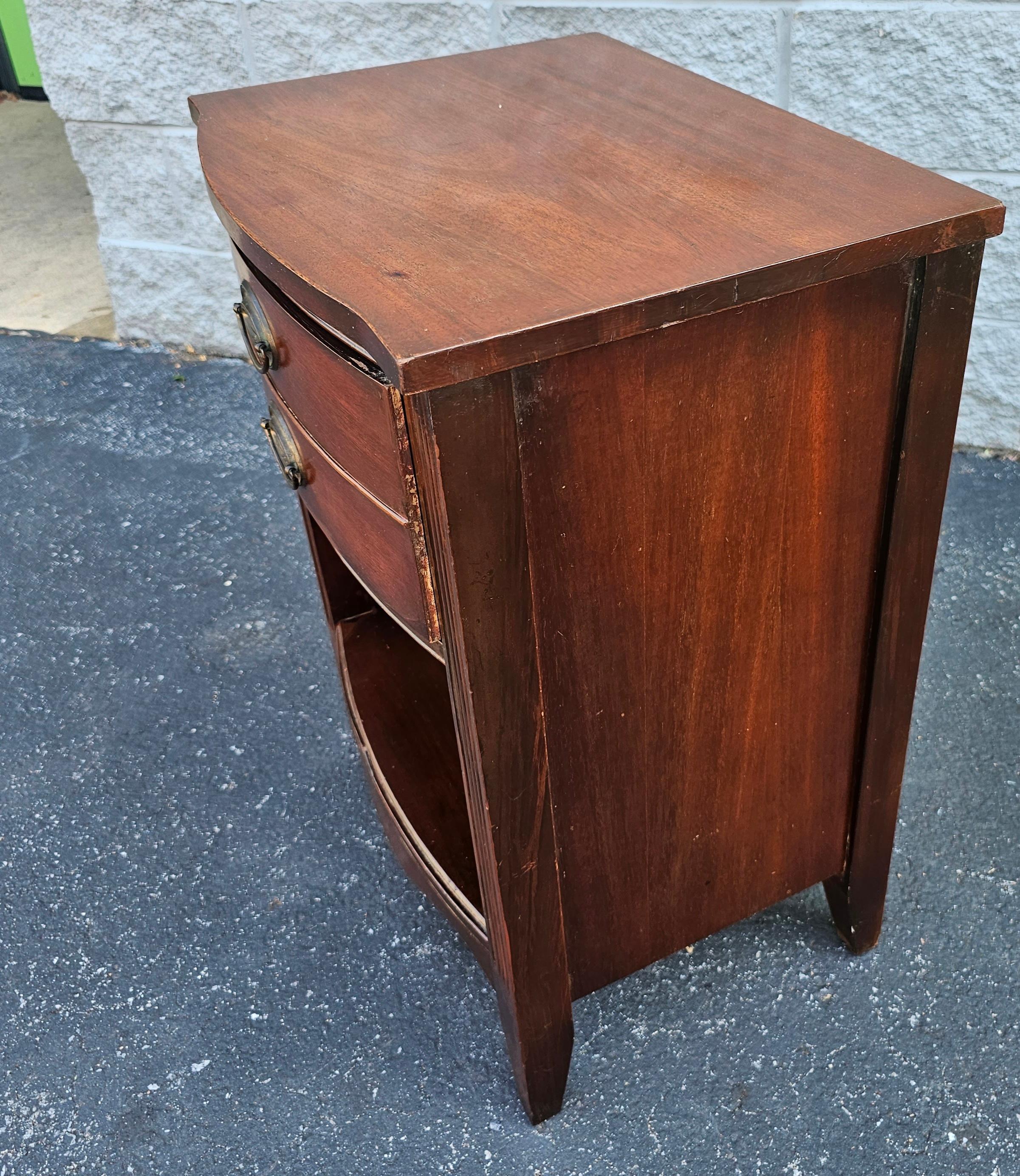 American Early 20th Century Federal Style Mahogany Single Drawer Nightstand