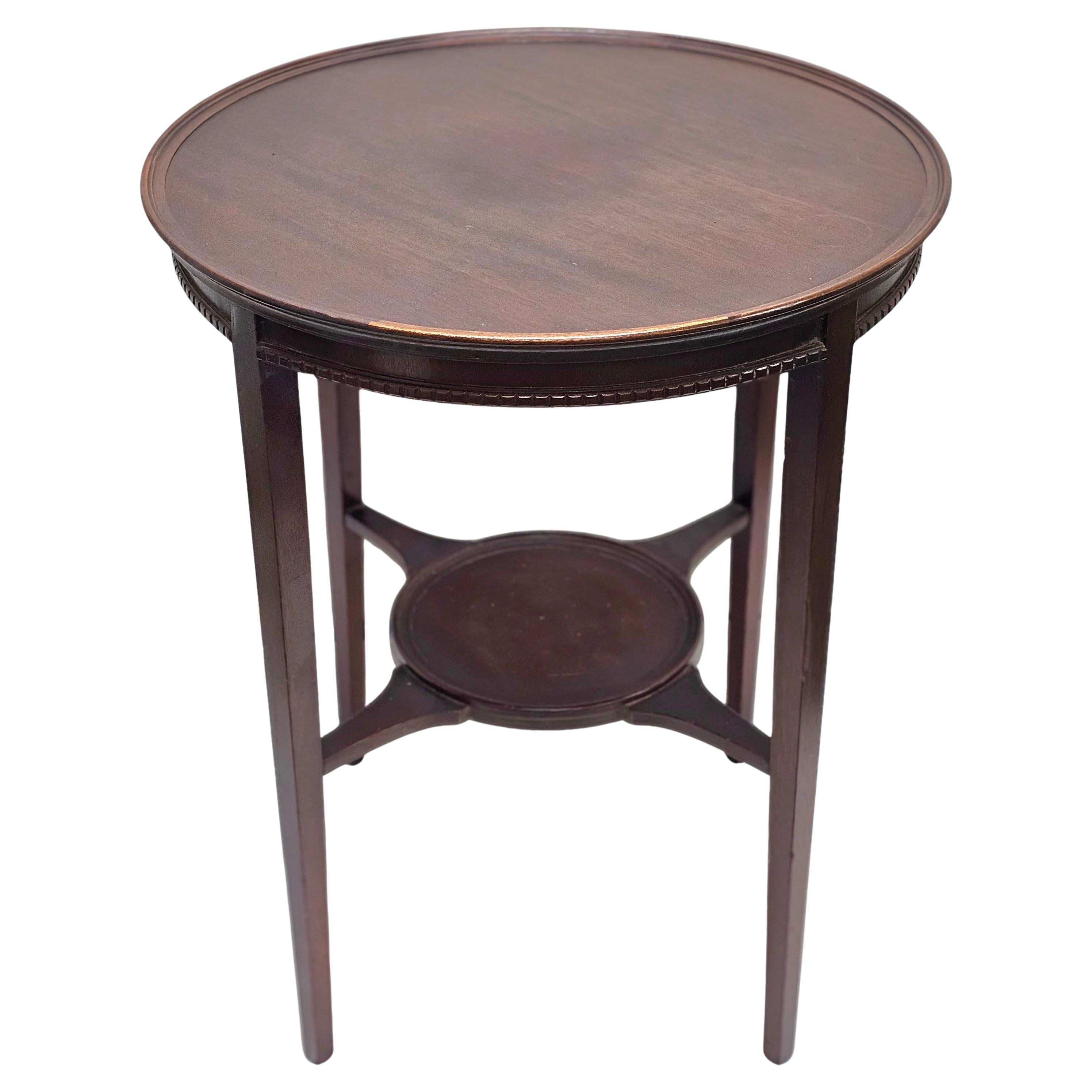 American Early 20th Century Ferguson Bros Georgian Style Side Table For Sale