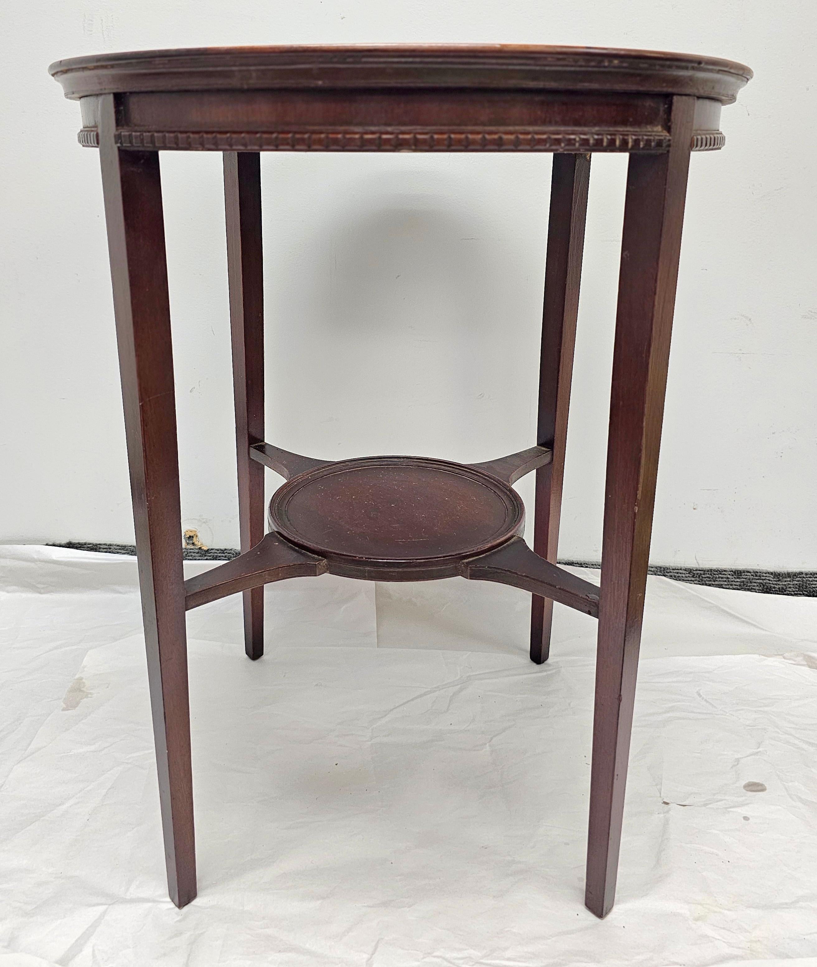 Mahogany Early 20th Century Ferguson Bros Georgian Style Side Table For Sale