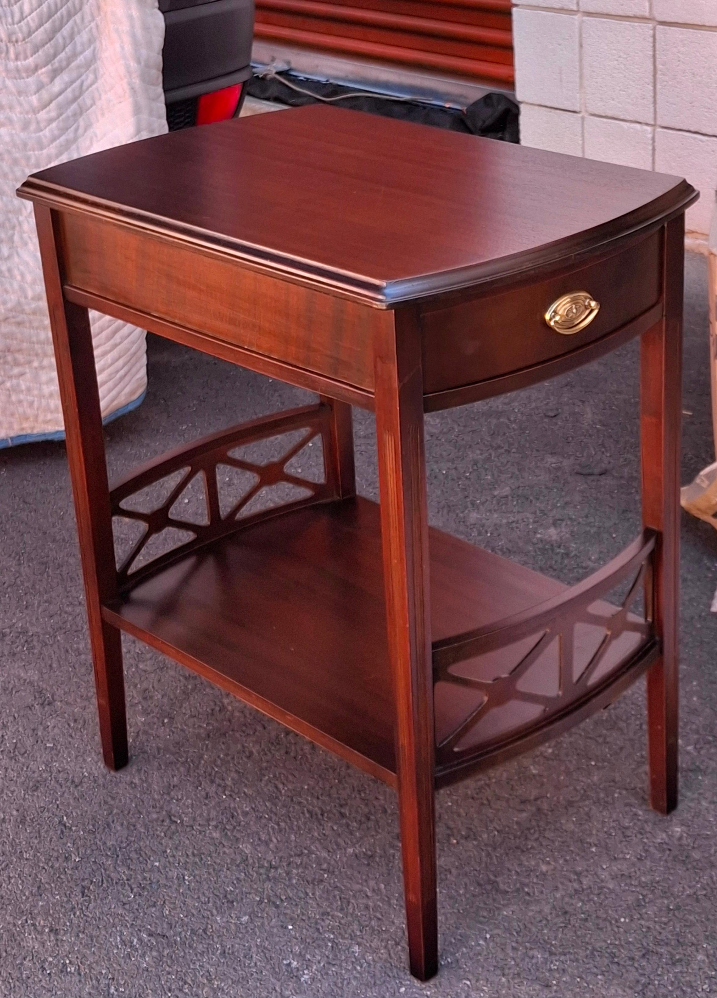 Table d'appoint en acajou de style Chippendale de Ferguson du début du 20e siècle en vente 4